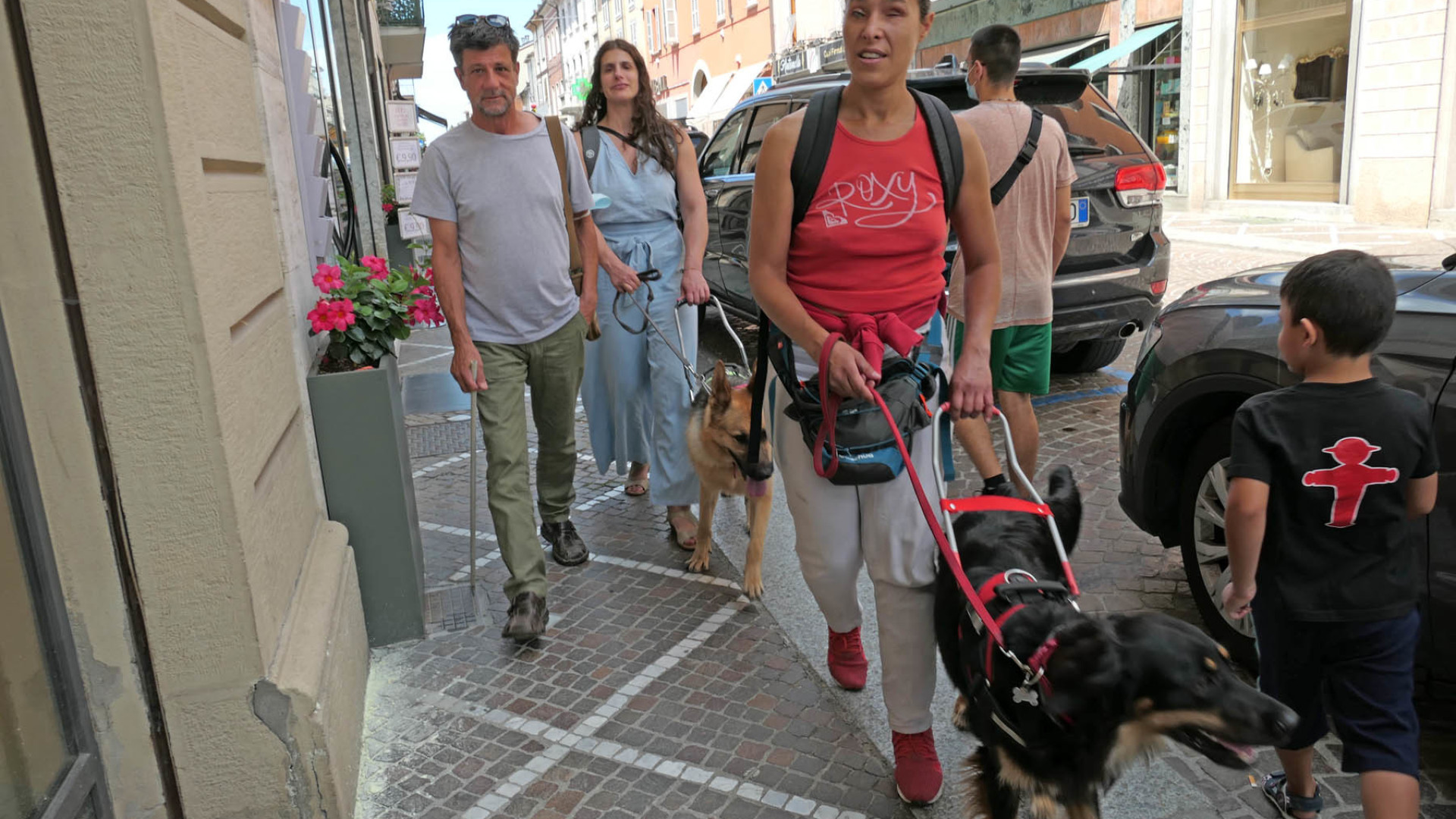 "Cani essenziali per l'autosufficienza dei ciechi": lezioni a Castel San Giovanni