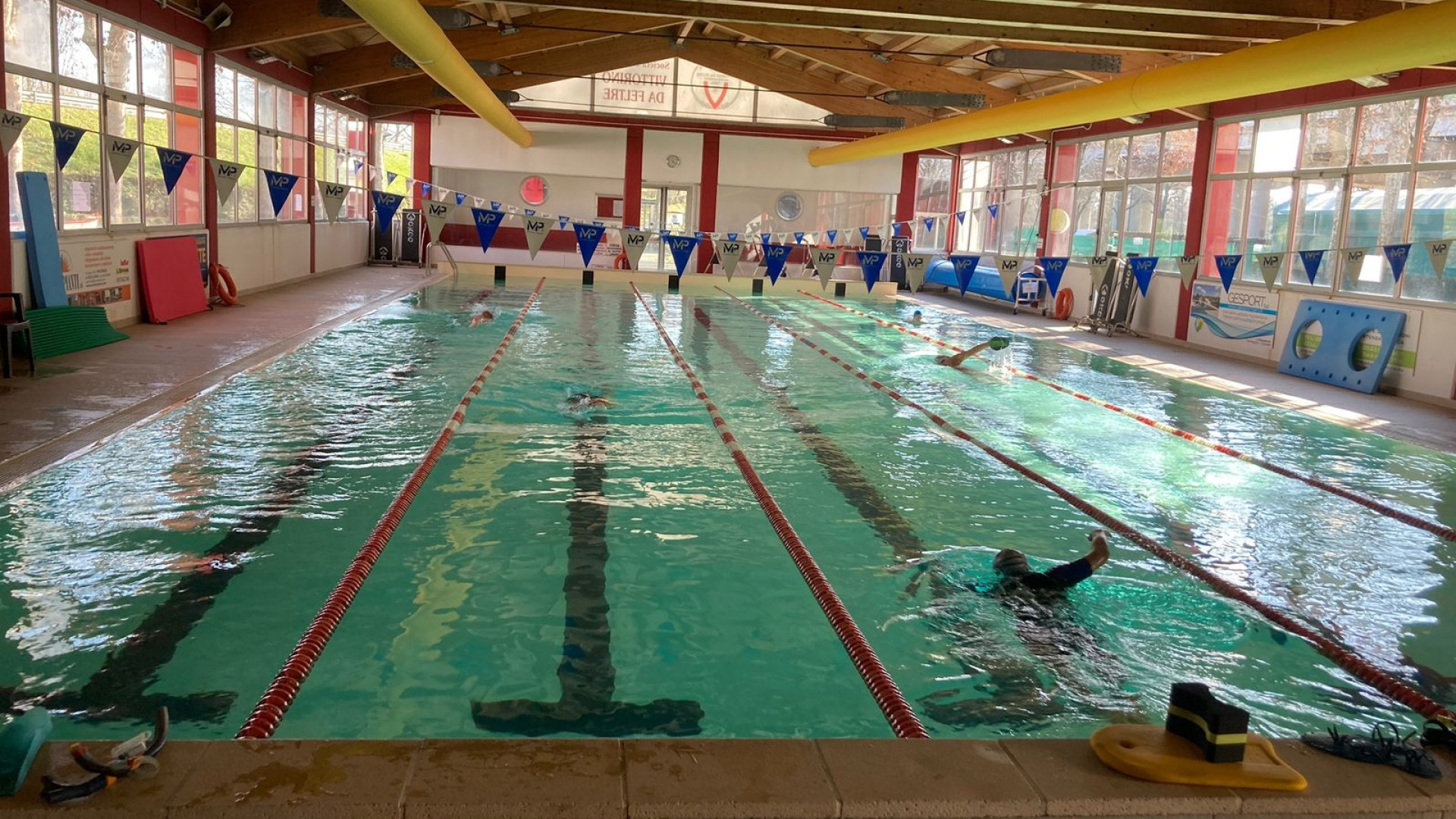 Alla Nino piscina ancora chiusa: "Risparmiati 50mila euro". Riaperta la Vittorino