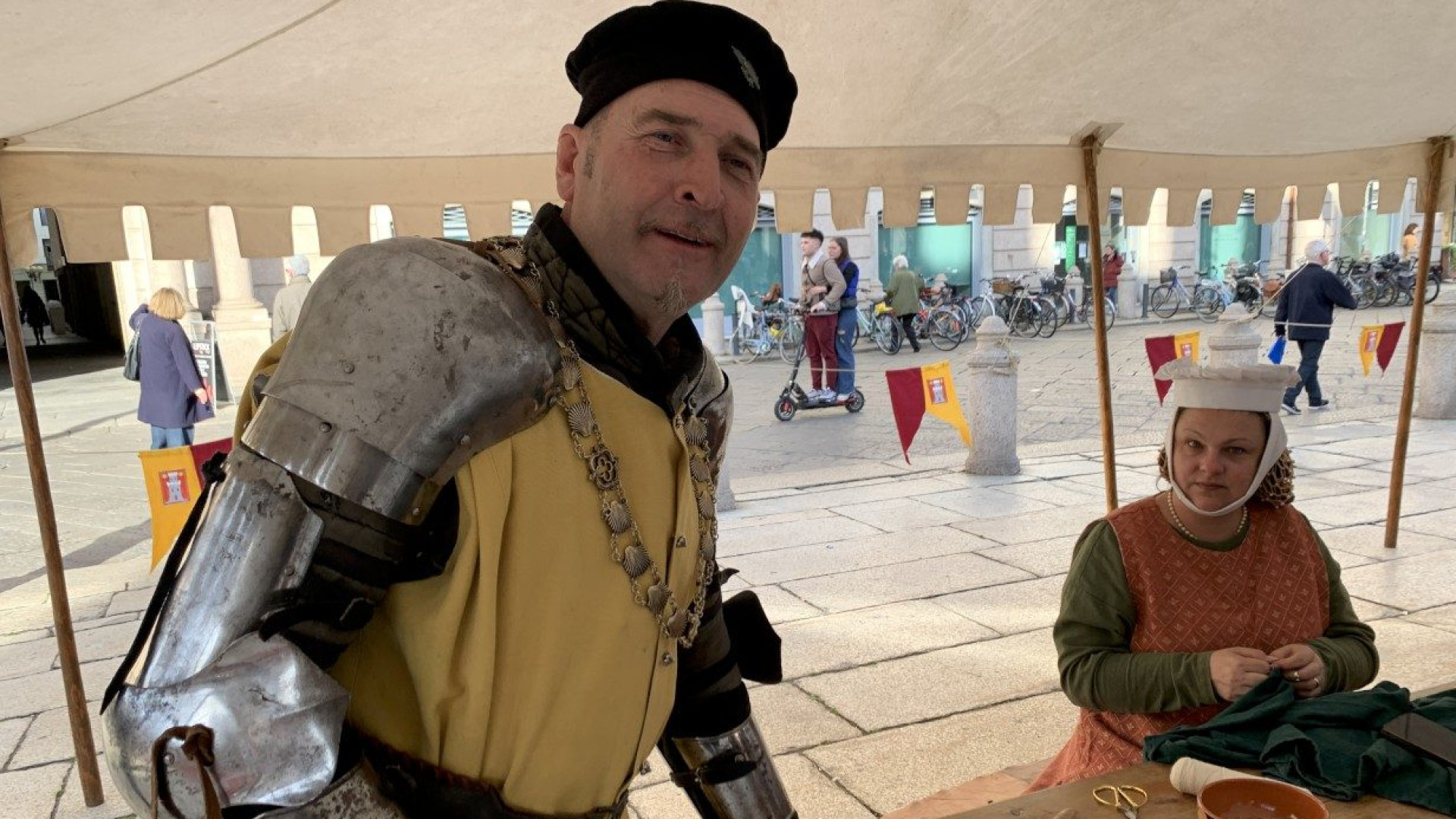 Battaglia a fil di spada, Piacenza ritorna a Medioevo. Spettacolo in piazza Cavalli