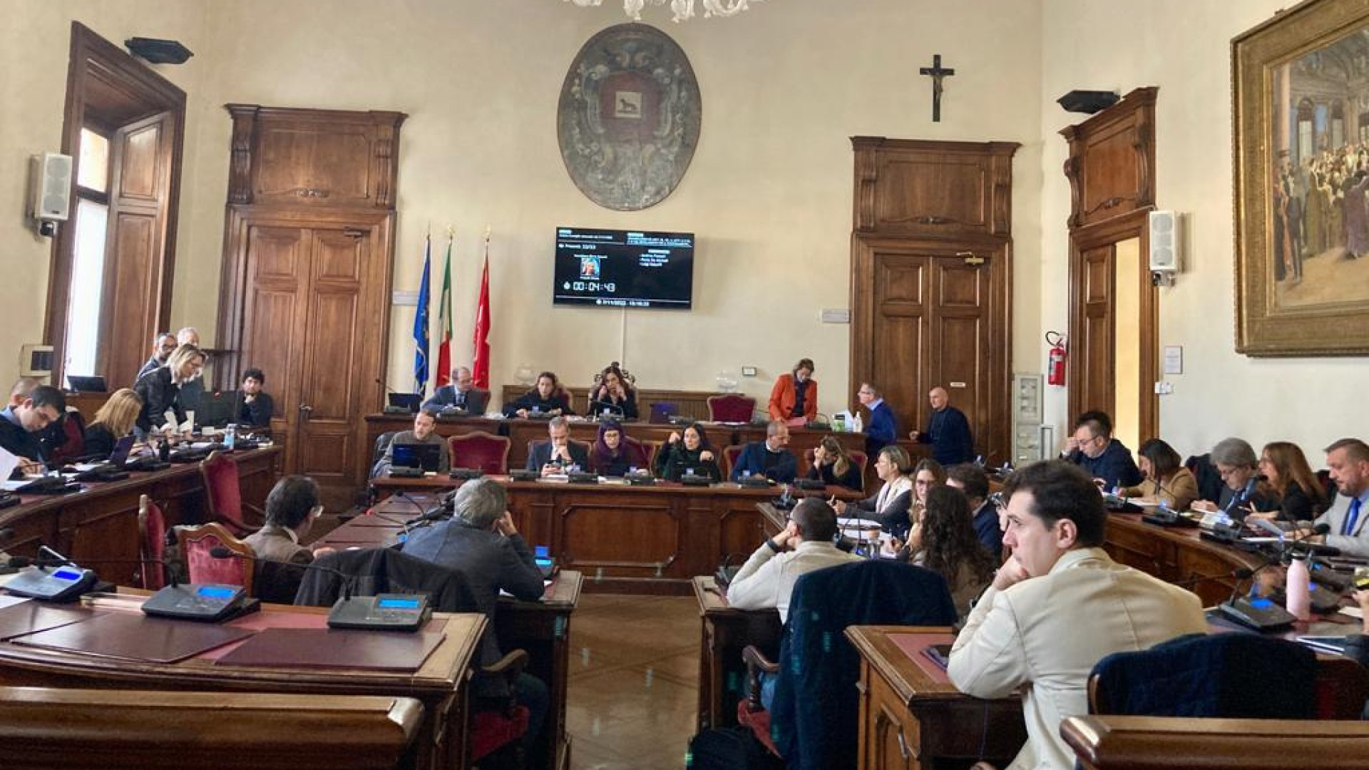 "Giunta in grande fermento". Replica il centrodestra: "Natale nell'incertezza"