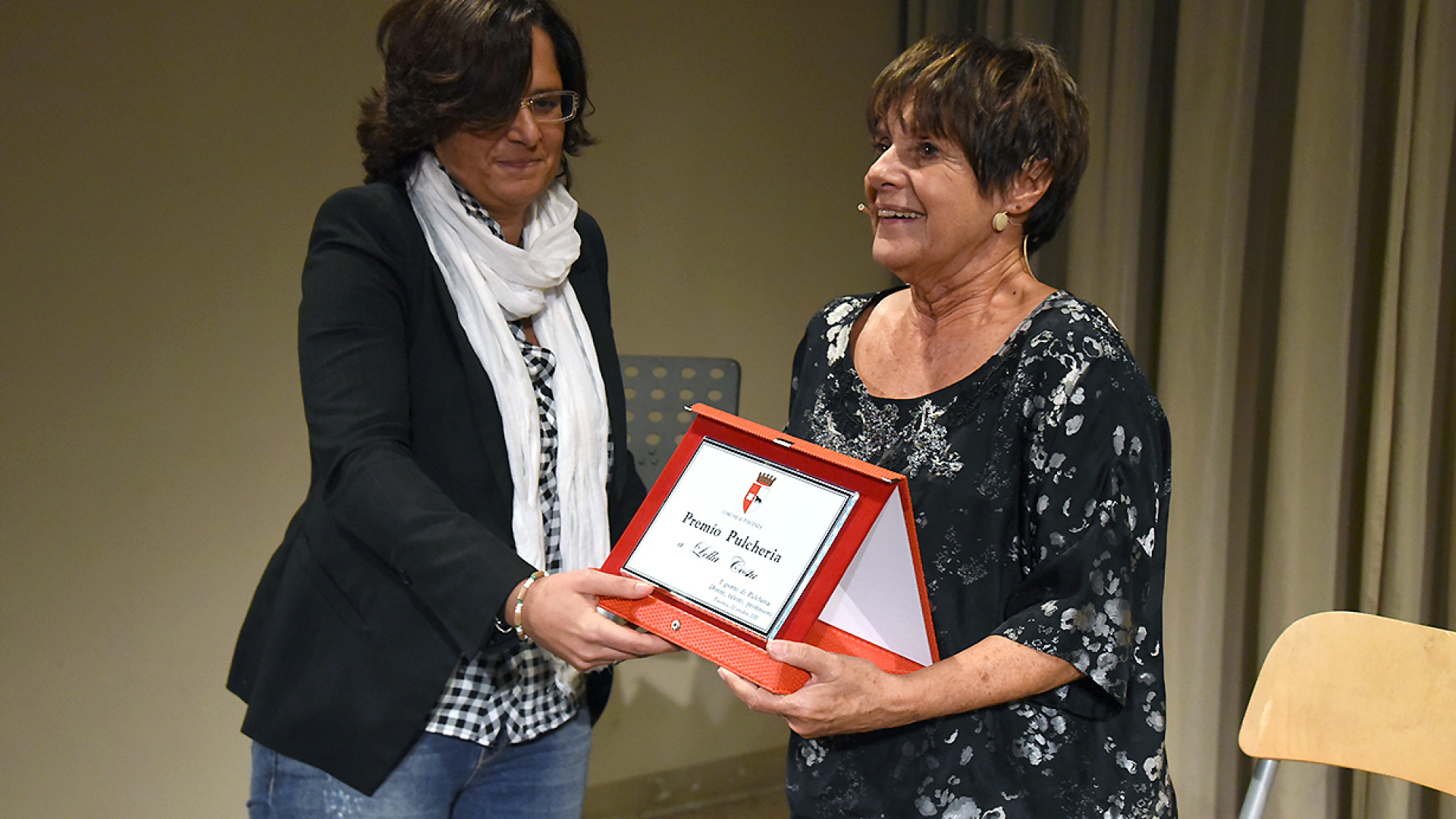 Applausi per Lella Costa e Laura Curino, premi Pulcheria 2017