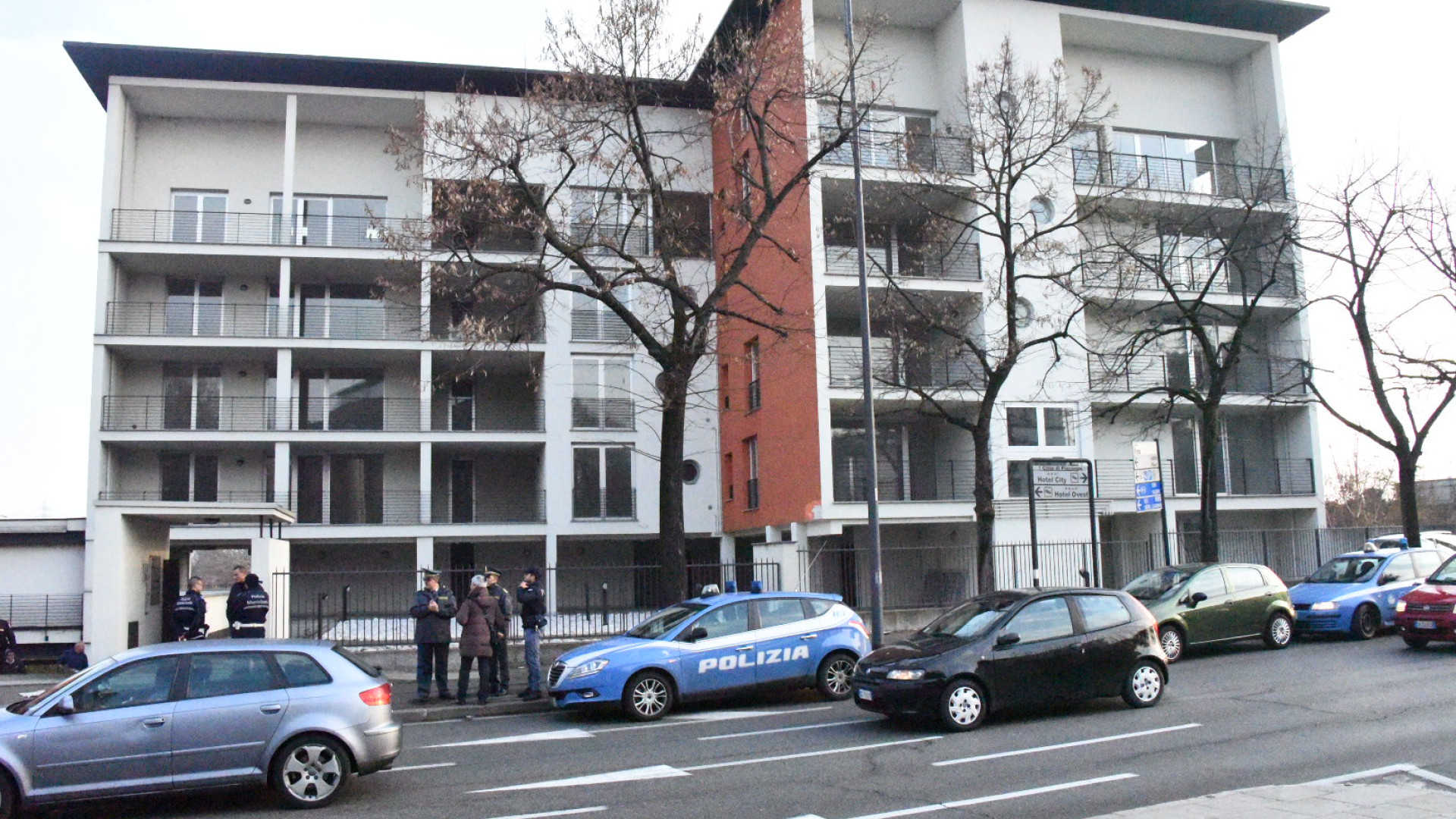 Barriera Roma: sgombero in un palazzo. Trovato un abusivo