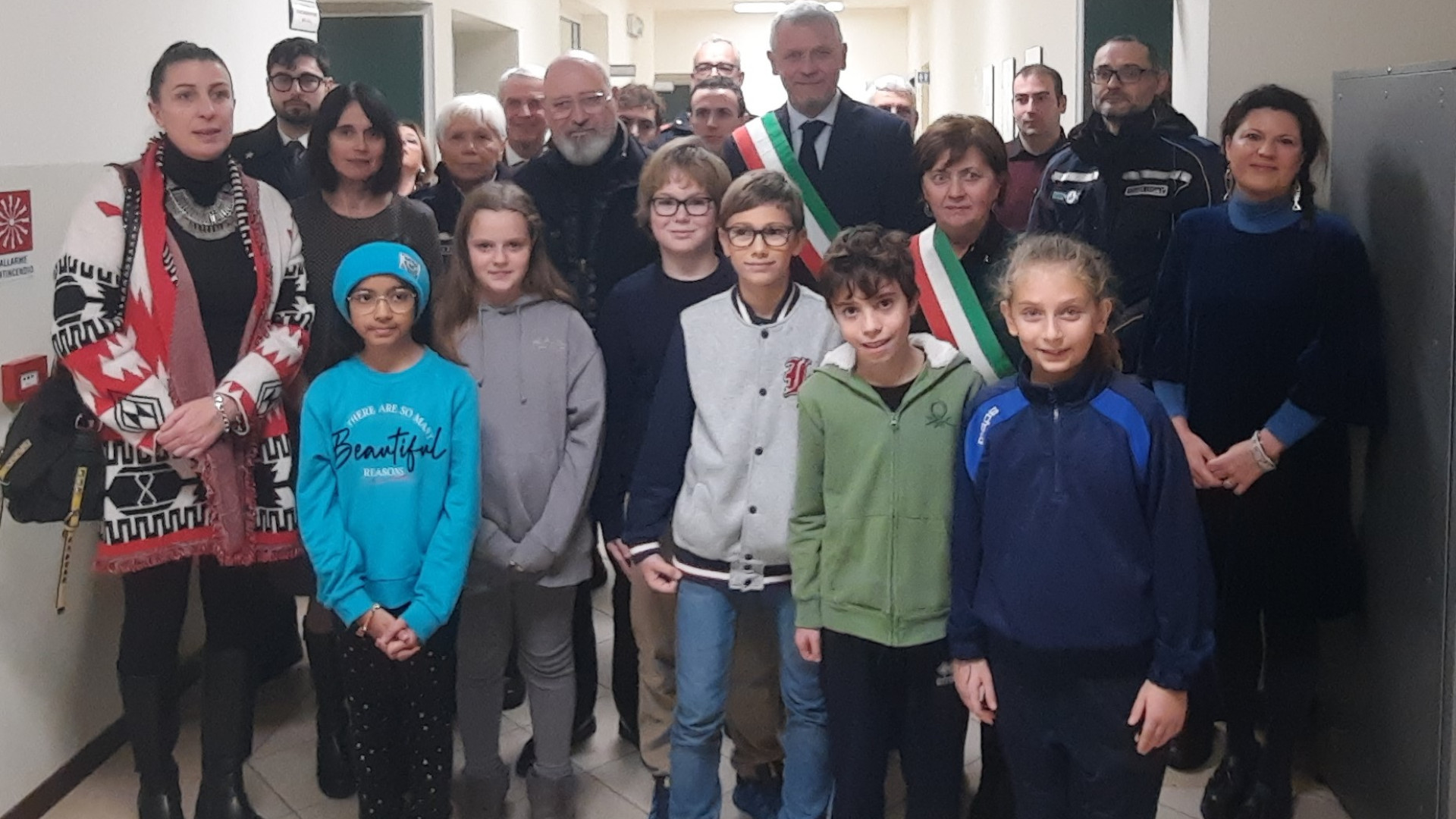 "Solidarietà e legalità". Il presidente Bonaccini in visita alla scuola di Podenzano