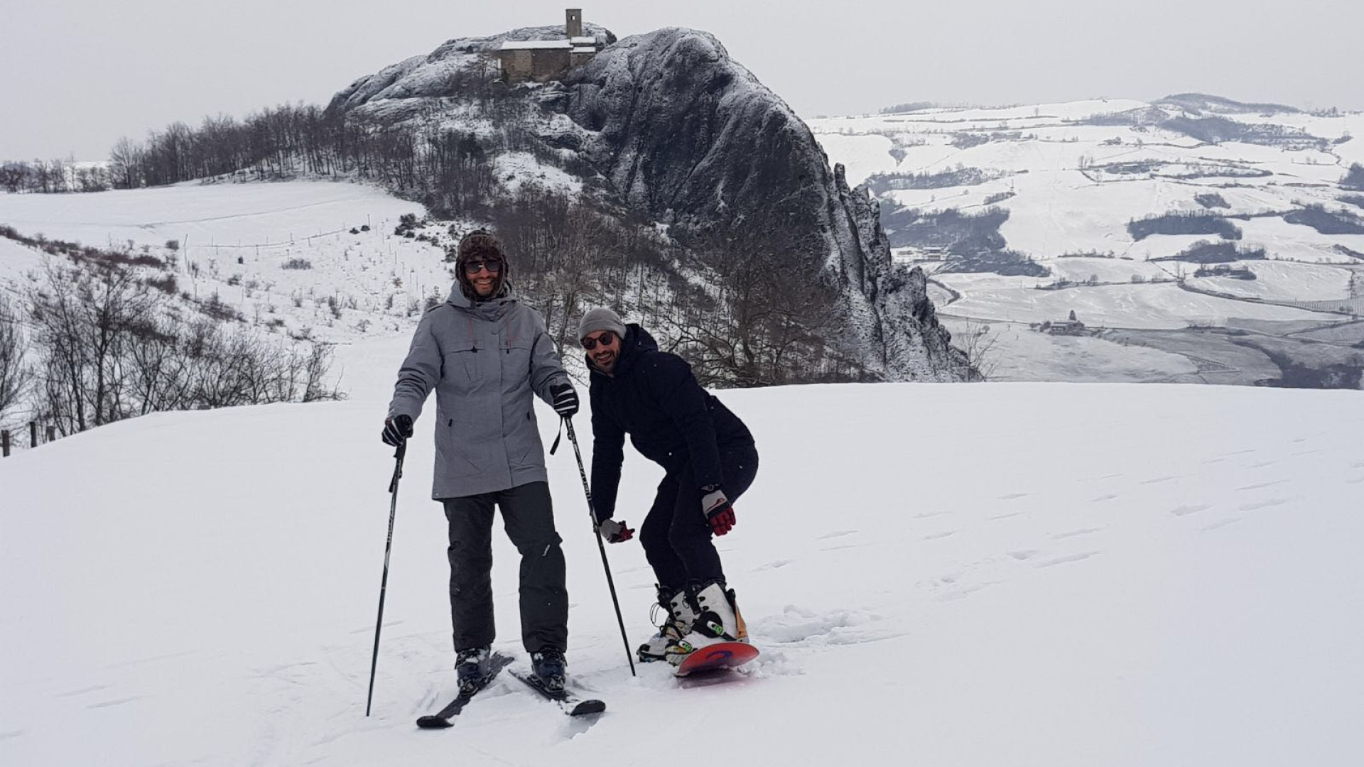 Colline e montagne congelate: minime a -17; da giovedì neve anche in pianura. Con gli sci sulla Parcellara