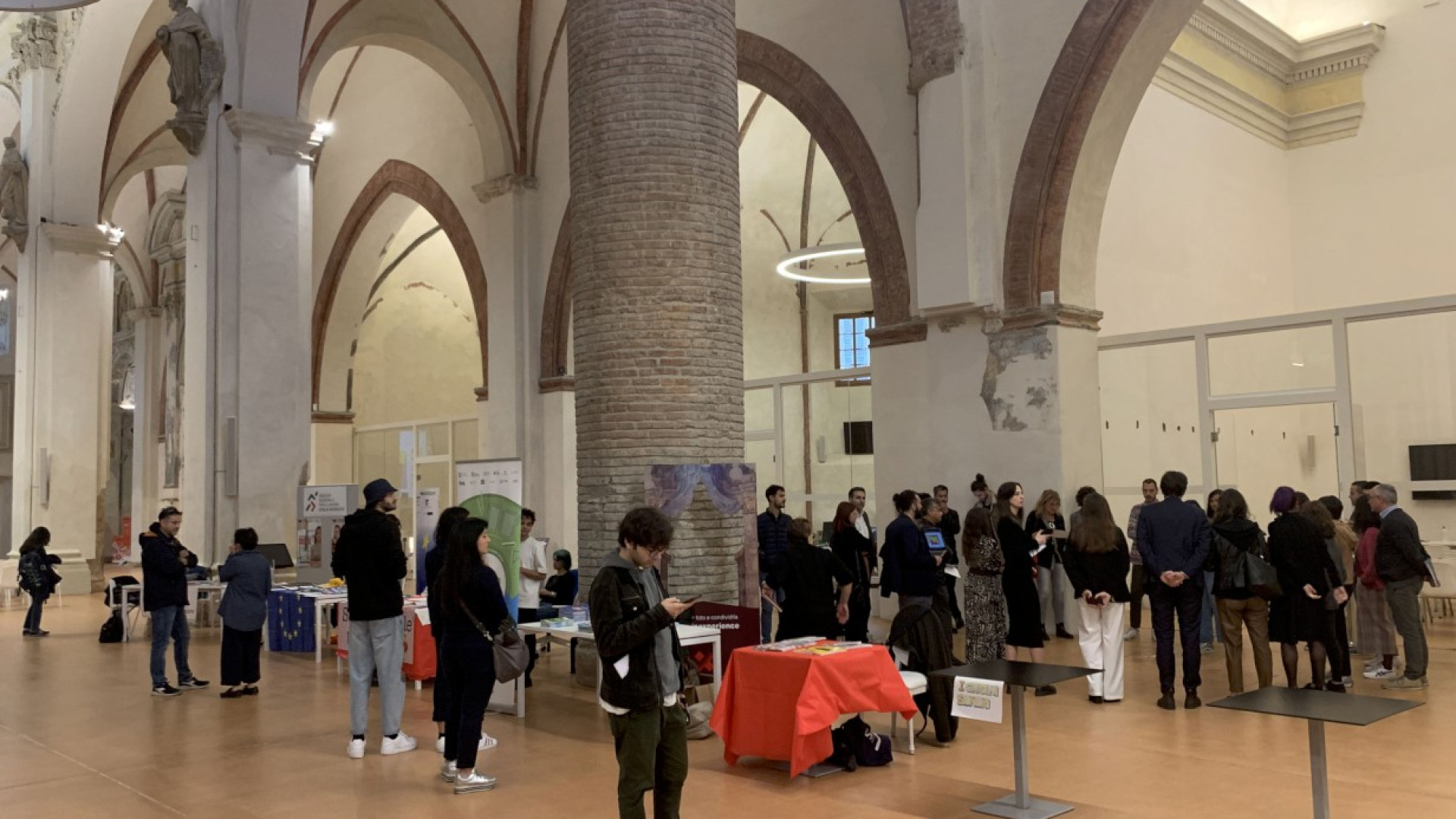 Confronto con le generazioni Y e Z: "Youz" ha fatto tappa a Piacenza