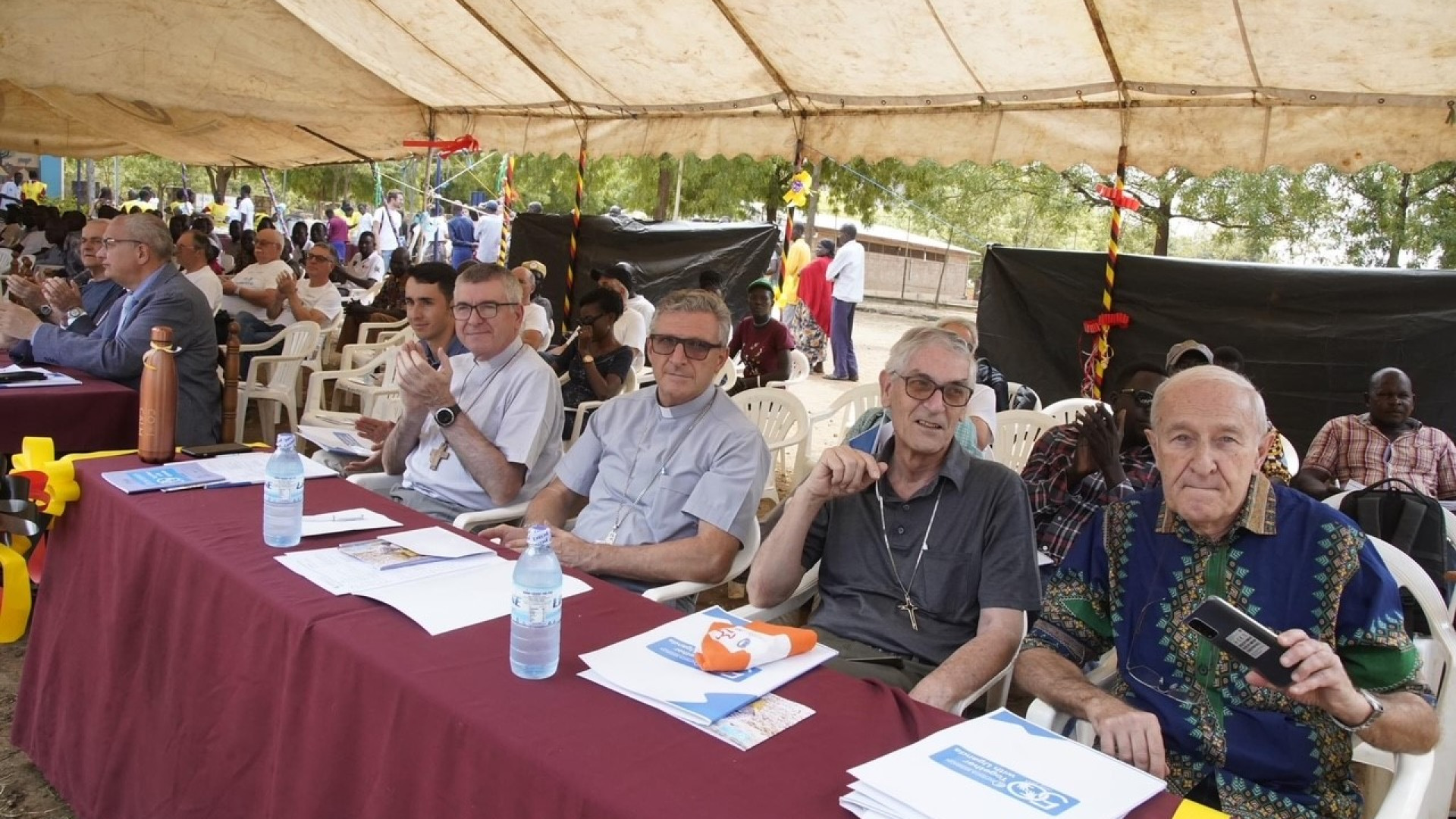 Il vescovo Cevolotto in Uganda con Africa Mission: "Qui l’essenza del Vangelo"