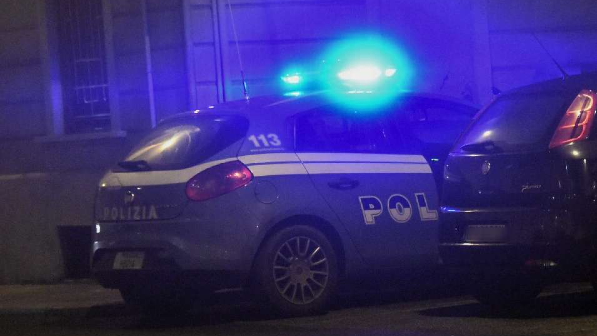 Atti osceni sulla panchina del Facsal, 30enne cremonese a processo