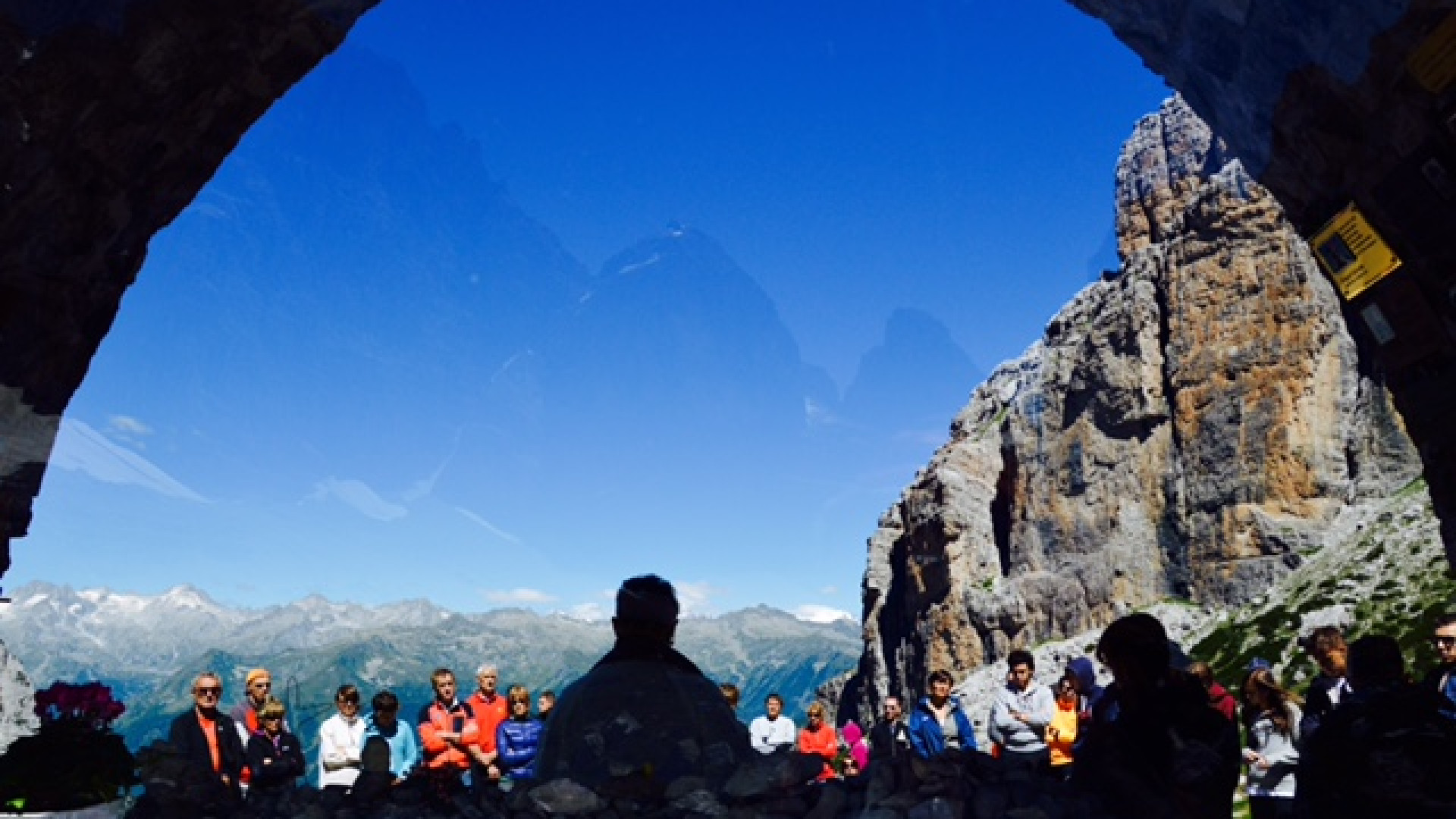 La comunità di Nostra Signora di Lourdes ricorda le vittime del Brentei