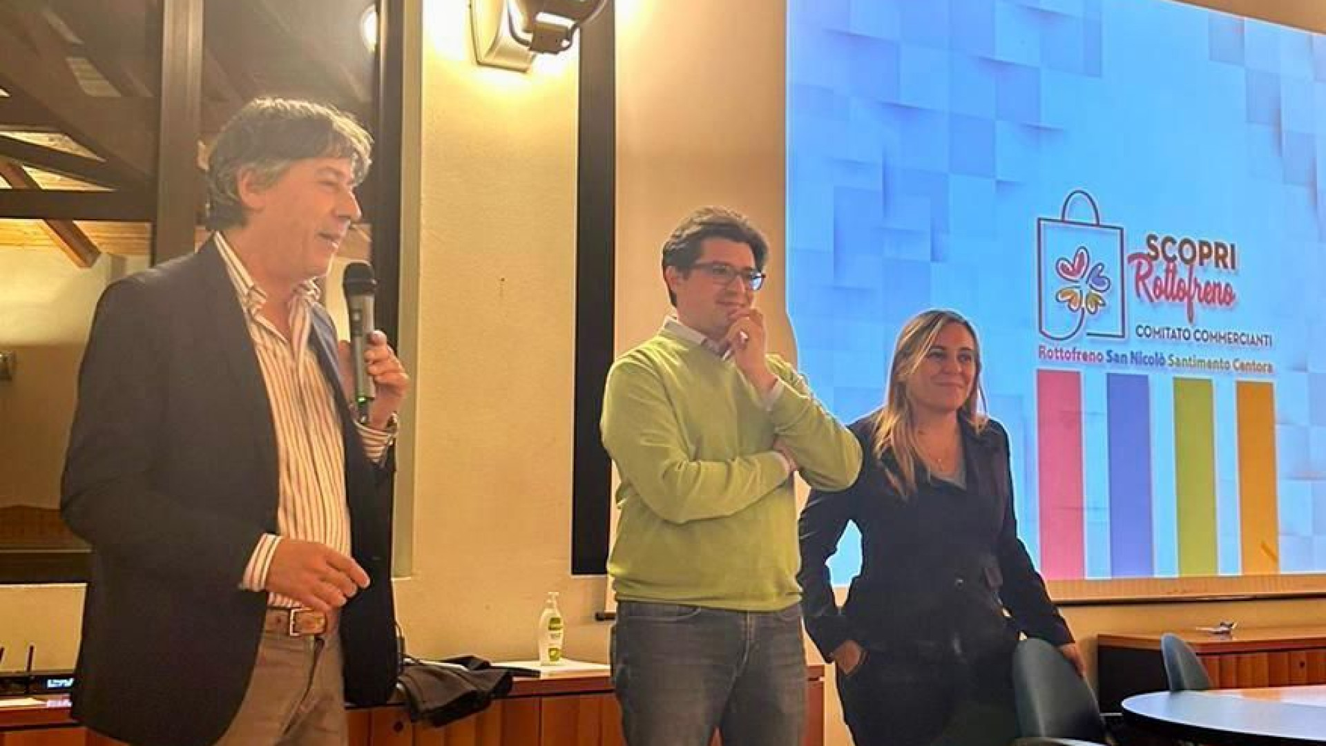 Bollette, i parrucchieri di Rottofreno pensano di chiudere anche il martedì