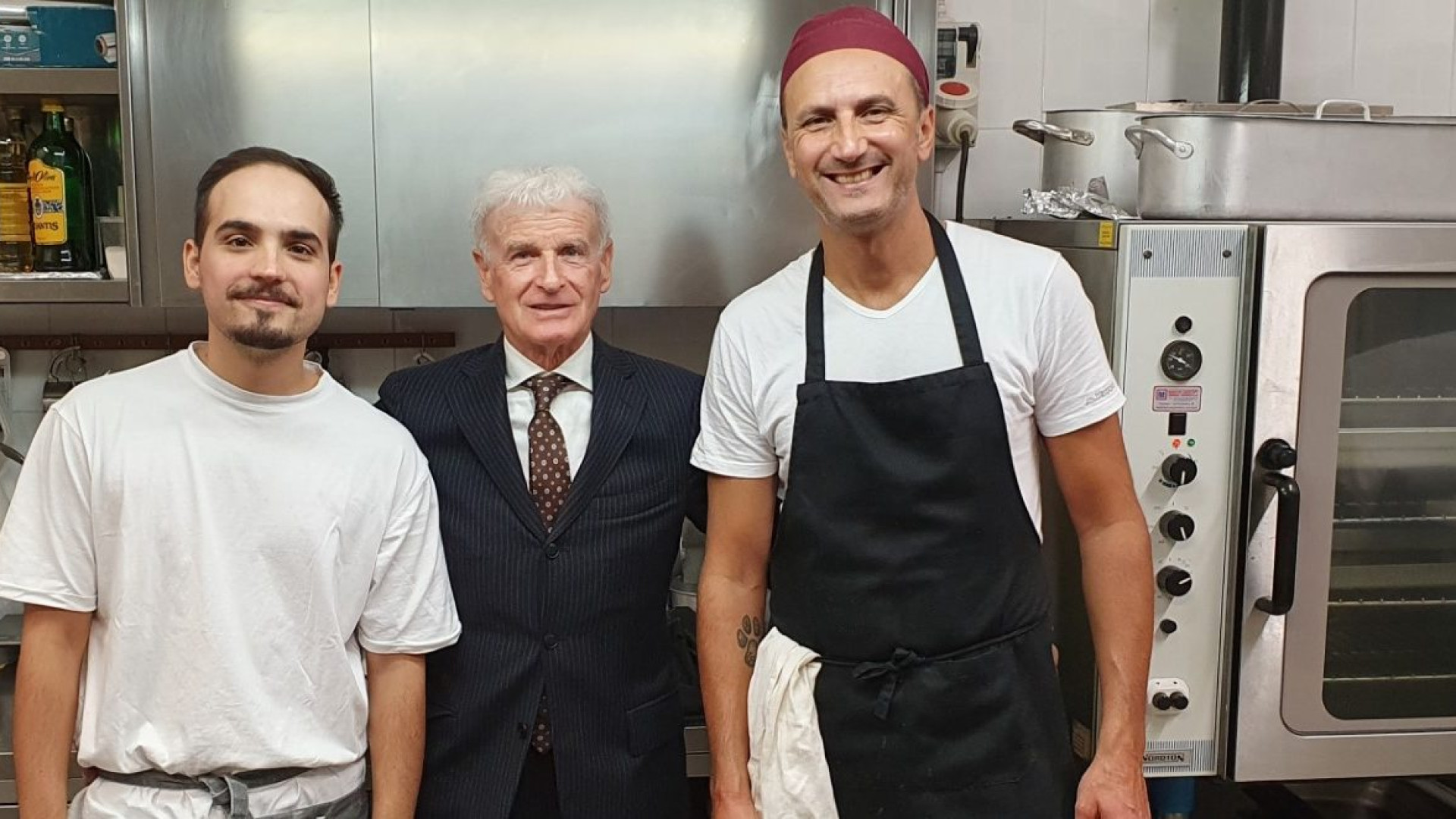 Primo atto della Süppéra d’Argint: sfida ai fornelli tra un ingegnere e un impiegato