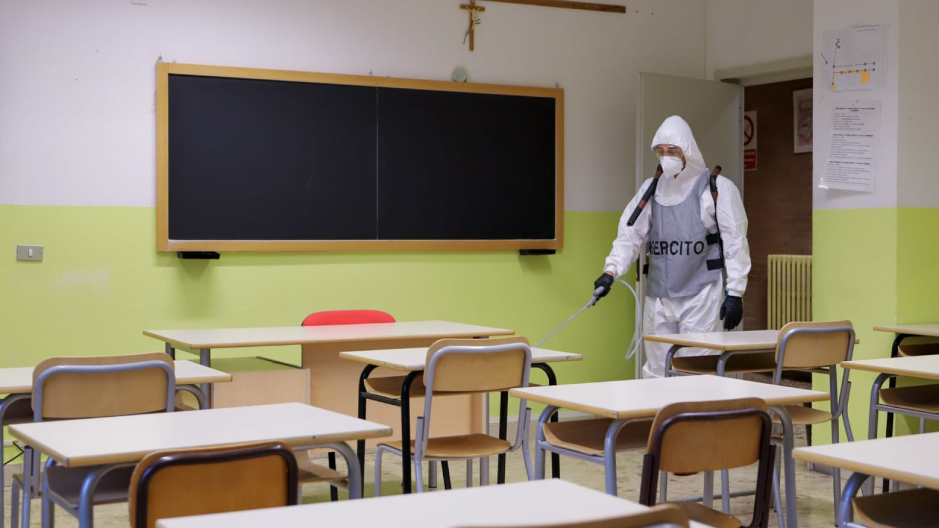 Sanificazioni anti Covid, genieri piacentini impegnati nel Parmense