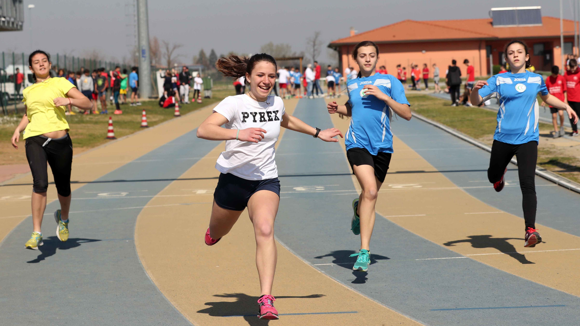 Piccoli "Bolt" crescono: gli studenti piacentini si sfidano al Dordoni