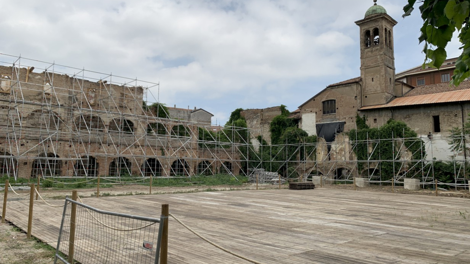 Santa Chiara, l’archistar Boeri in Comune: previsti alloggi per studenti e disabili