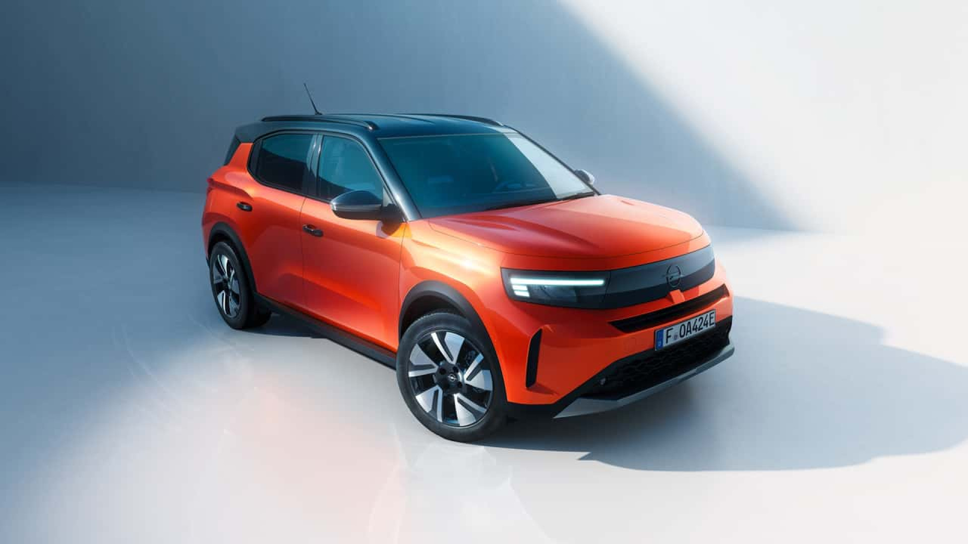 Opel svela al mondo Frontera, il nuovo SUV interamente elettrico