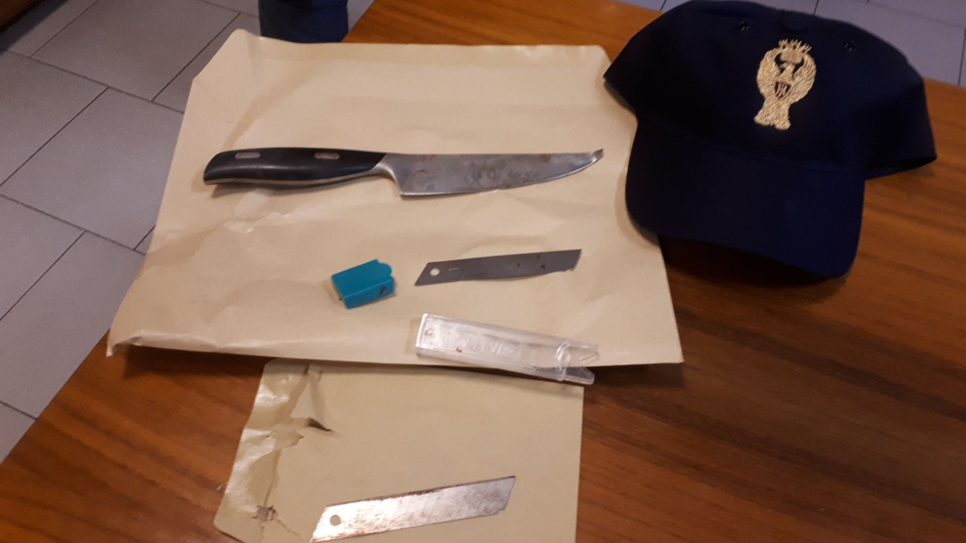 Rissa e coltellate: i tre arrestati sono irregolari, già espulsi, disoccupati e con precedenti