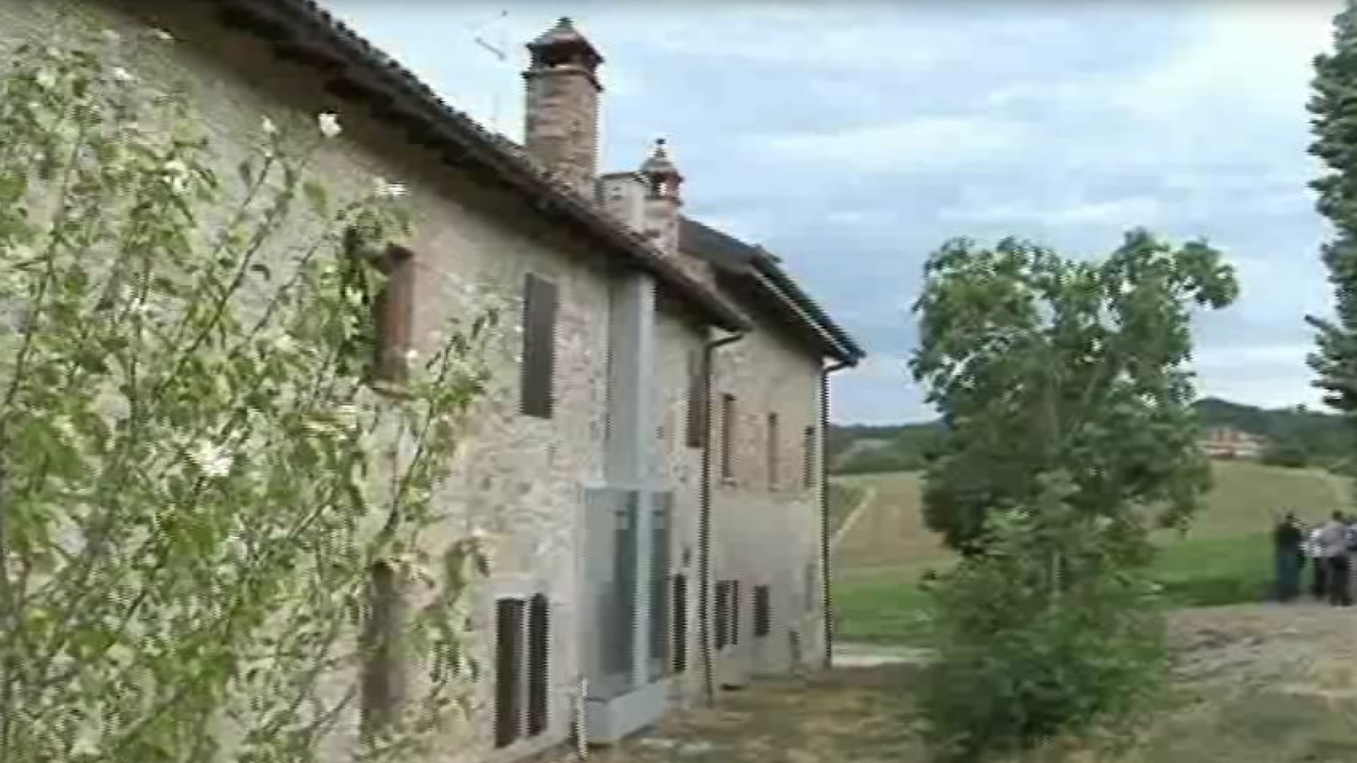 Pontedellolio: uomo morto accanto al trattore. Malore prima della caduta