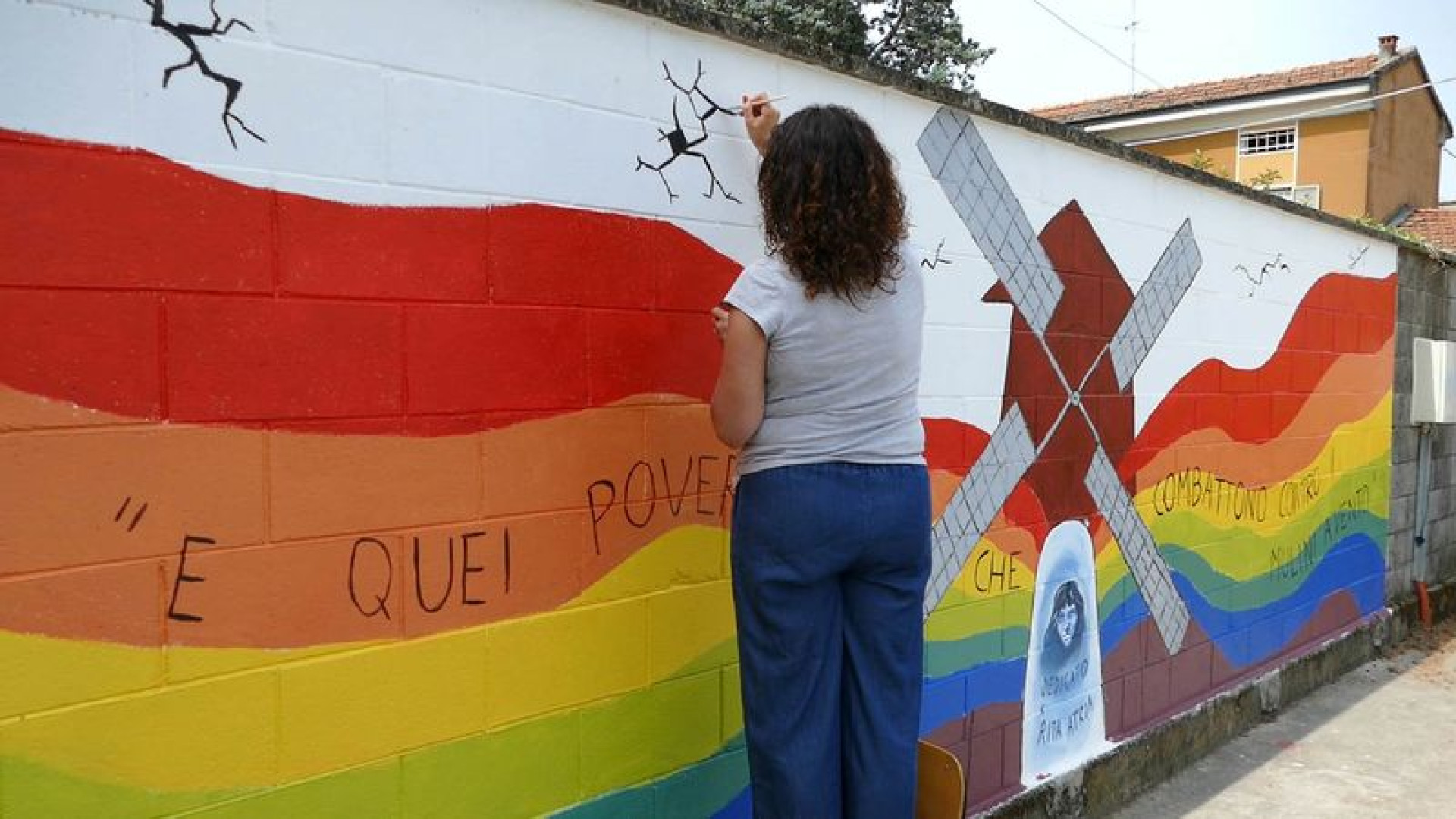 La testimone di giustizia Rita vive sul murales contro la mafia realizzato a Calendasco