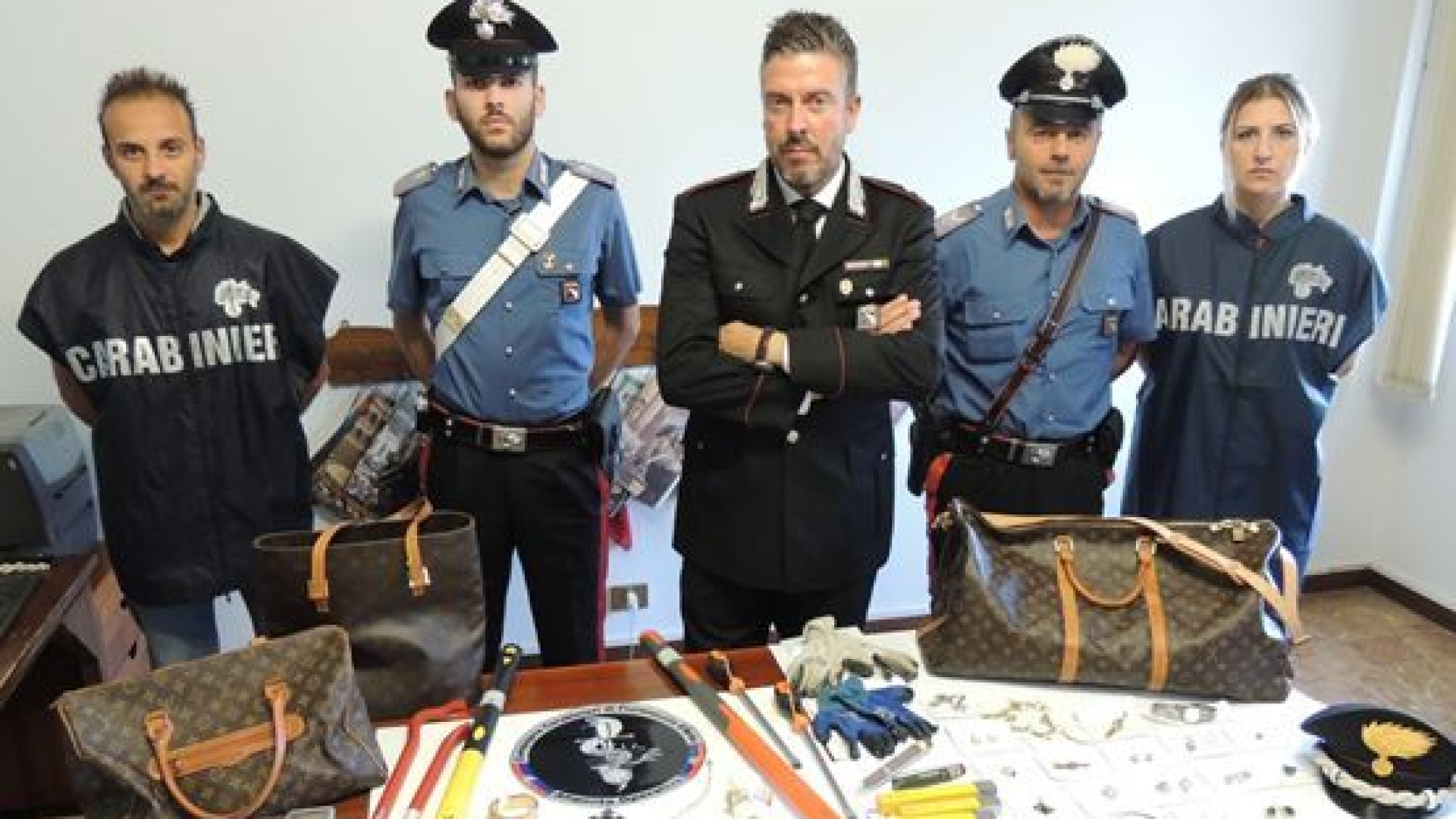 Razzie in appartamenti, in manette tre giovani accusati di 18 colpi in 20 giorni
