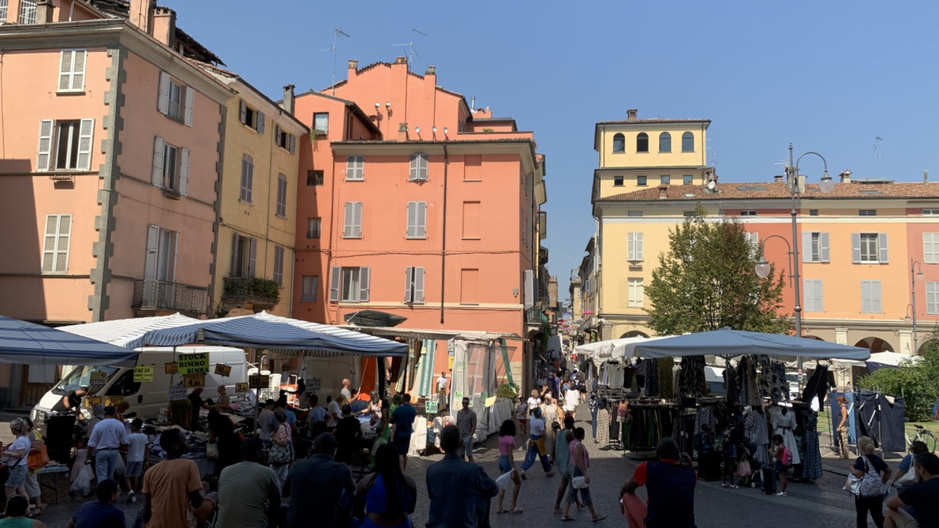 Mercato, Fornasari: "Presto più controlli e ordine tra i banchi con la borchiatura"