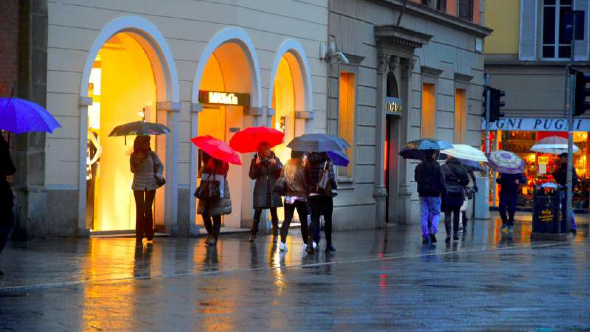 Ancora pioggia in arrivo, neve sopra agli 800 metri. Domani torna il beltempo