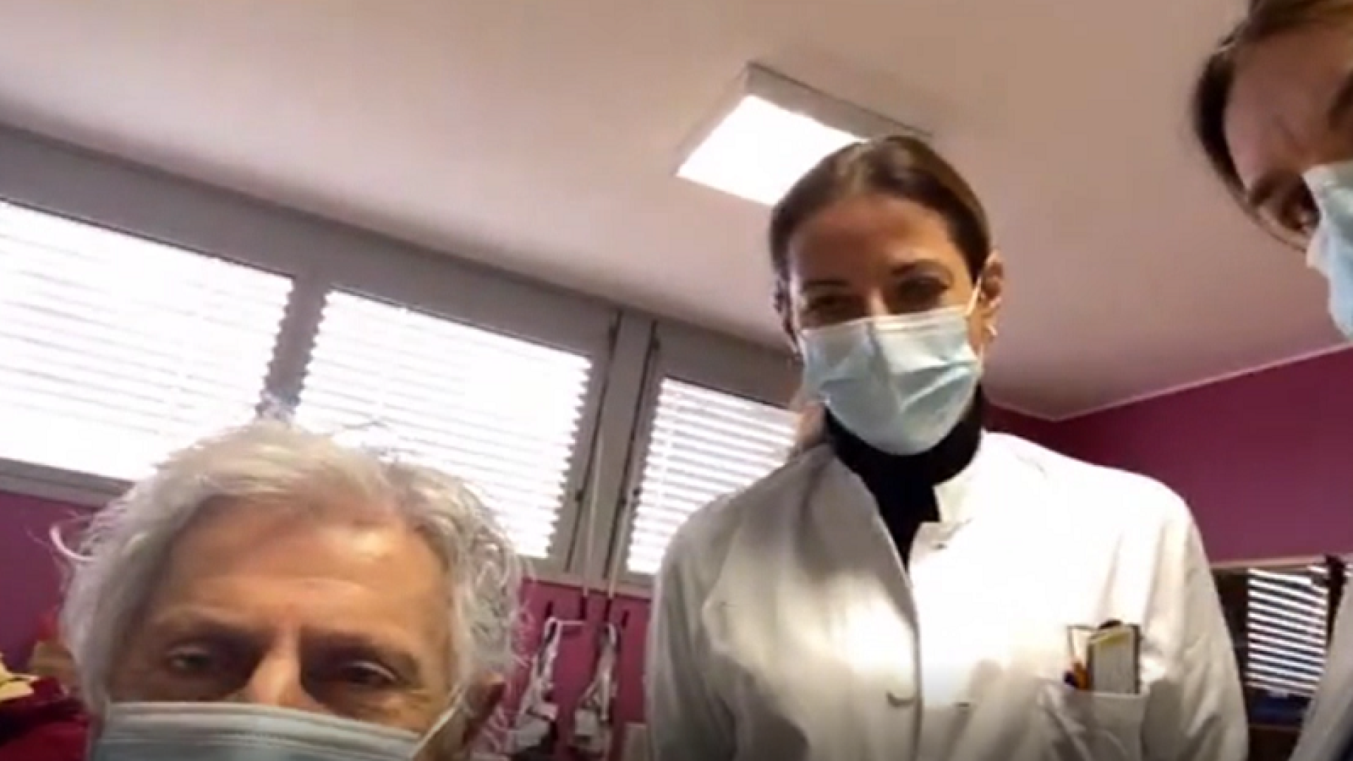 Malore sul treno, salvato dal defibrillatore: "Sono vivo grazie al modello-Piacenza"