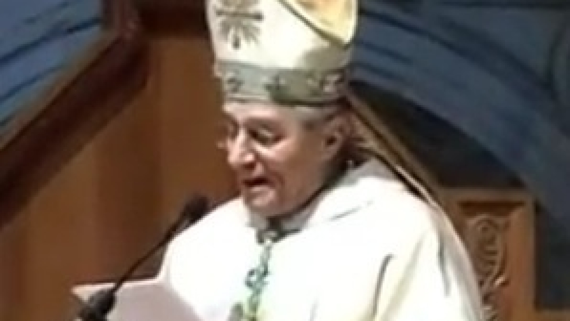 Il vescovo Ambrosio: "Dignità umana deve essere al di sopra di tutto"