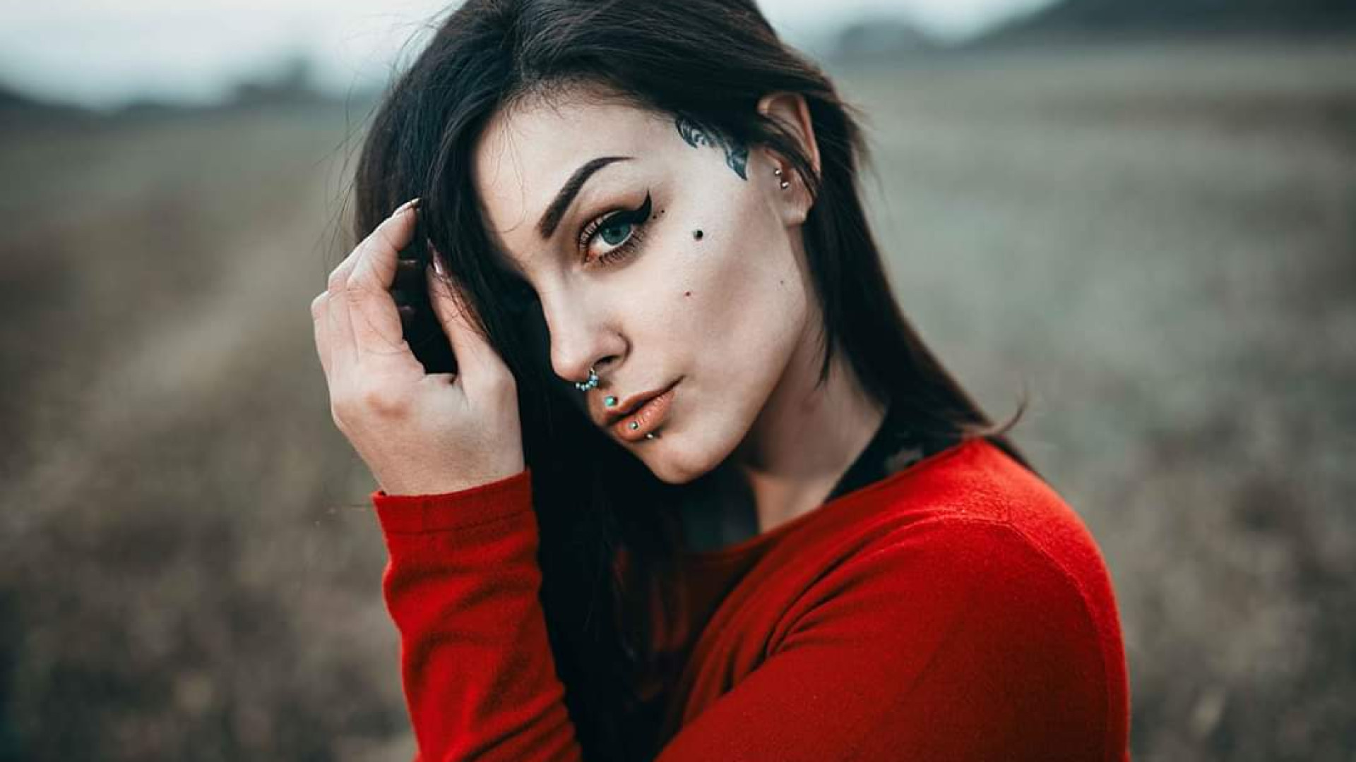 Da "ragazza curvy" a icona di bellezza alternativa: la storia di Desideria