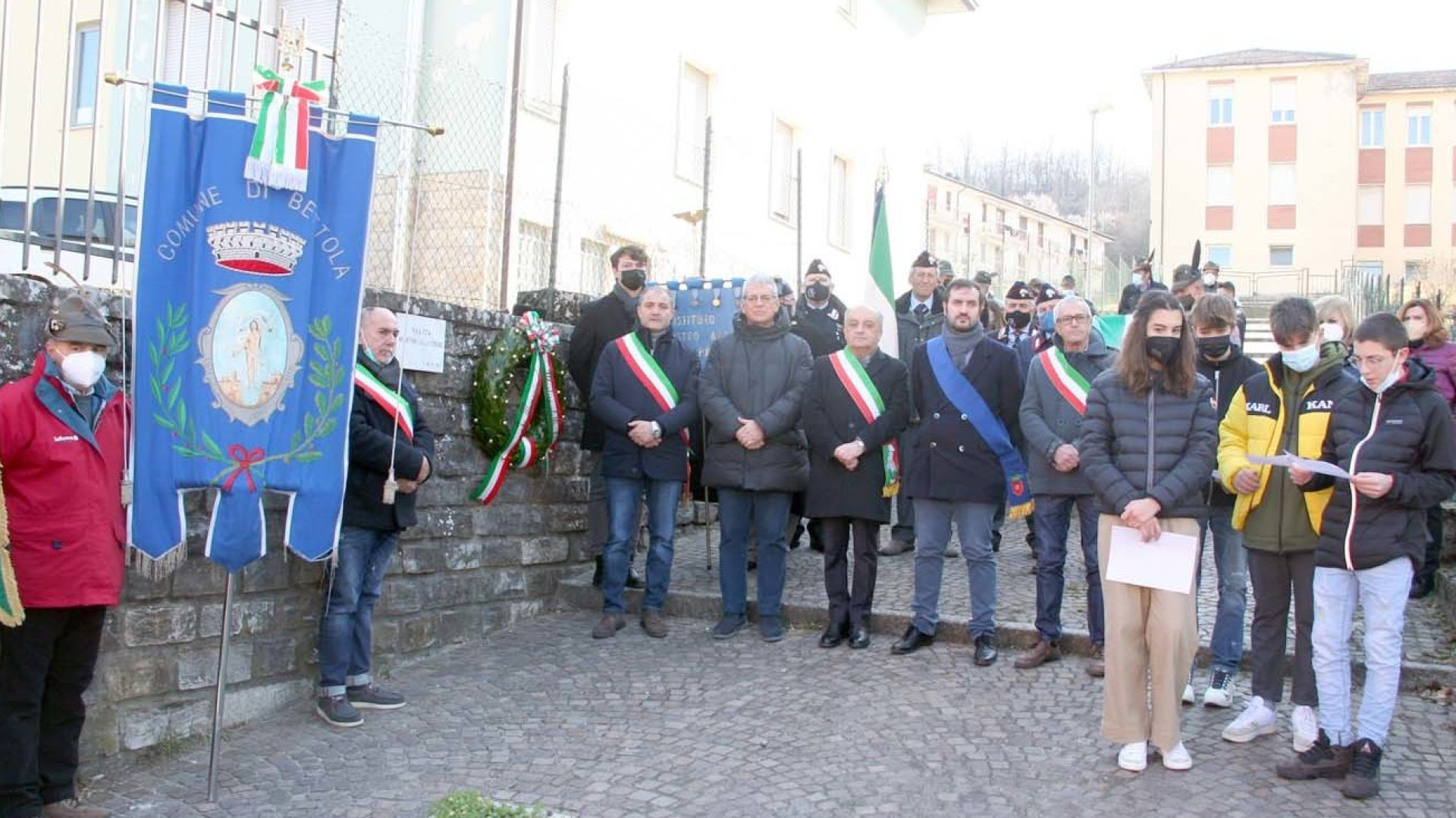 Autorità, alpini e studenti hanno celebrato il Giorno del Ricordo a Bettola