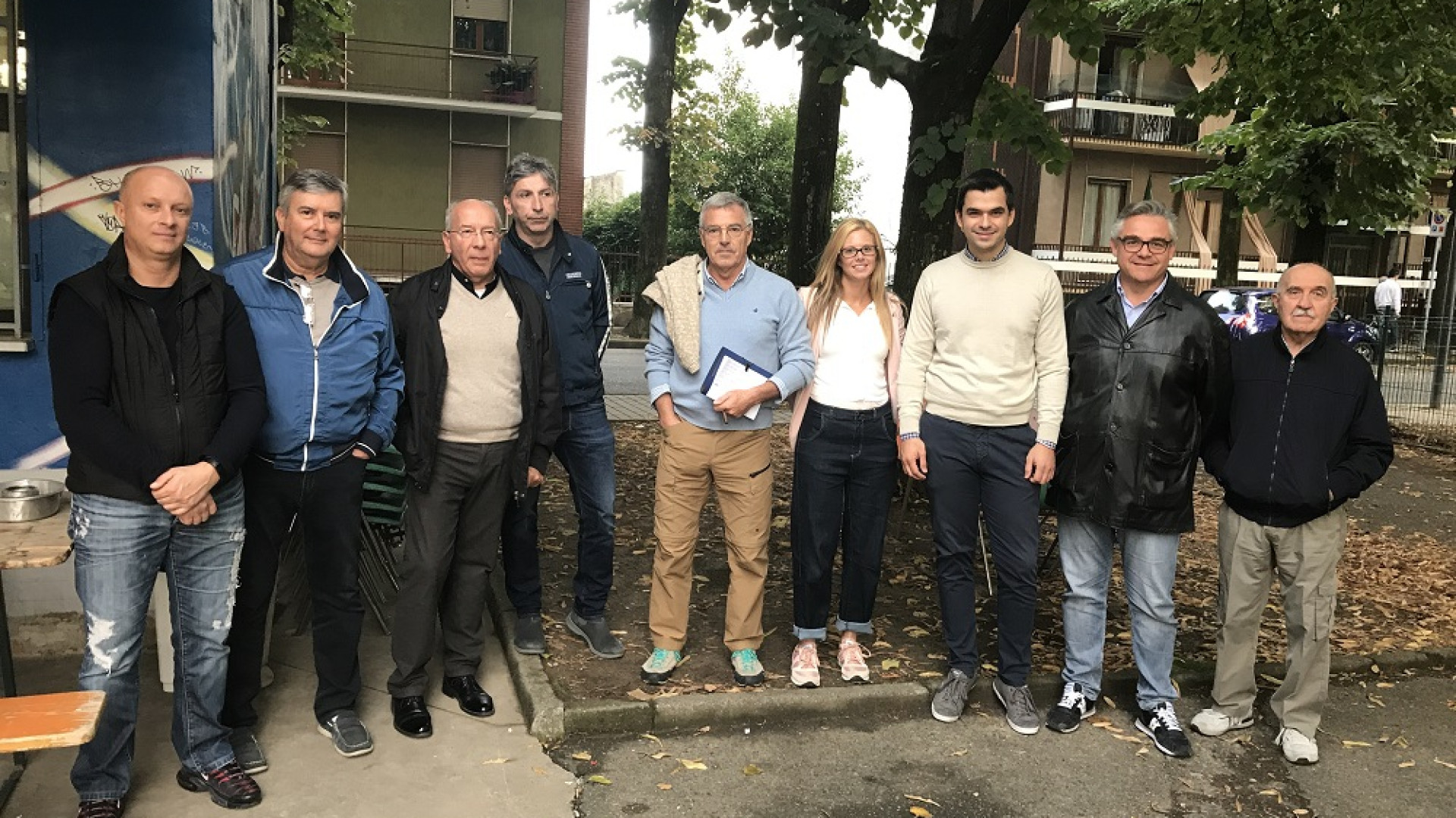 Panchine rotte e marciapiedi sconnessi: i problemi dell'Infrangibile