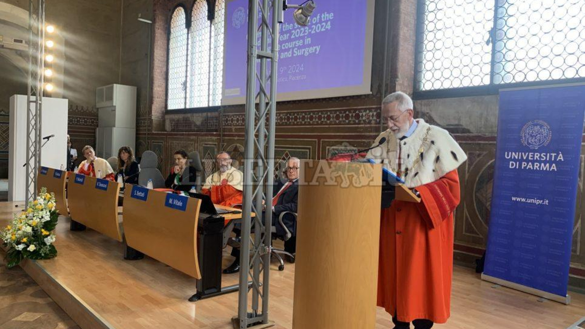 Gli studenti di Medicina a Piacenza: "Ci sono criticità", il rettore rassicura