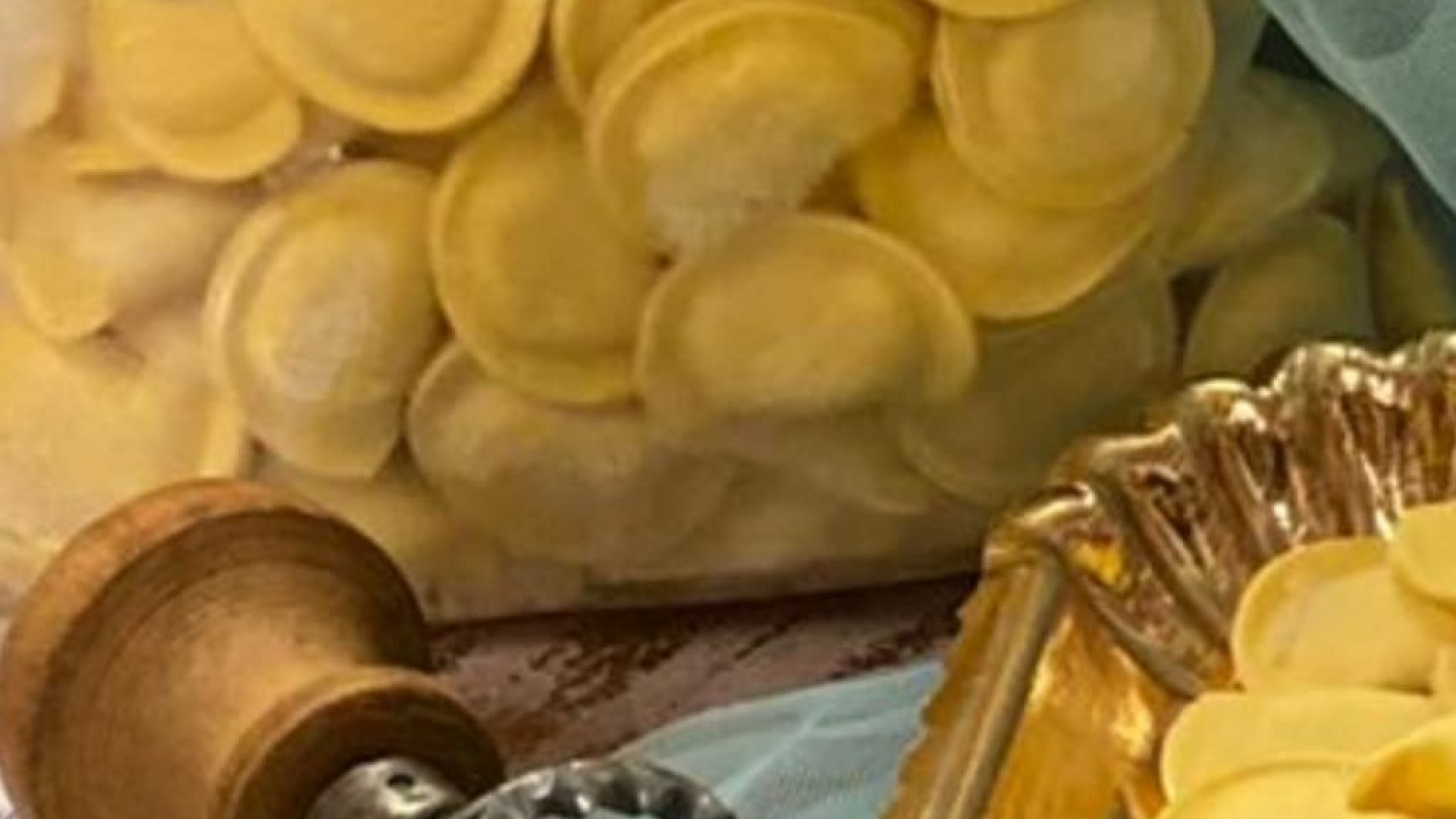 Tornano gli anolini solidali per i giovani autistici: il progetto di “Piacenza in blu”