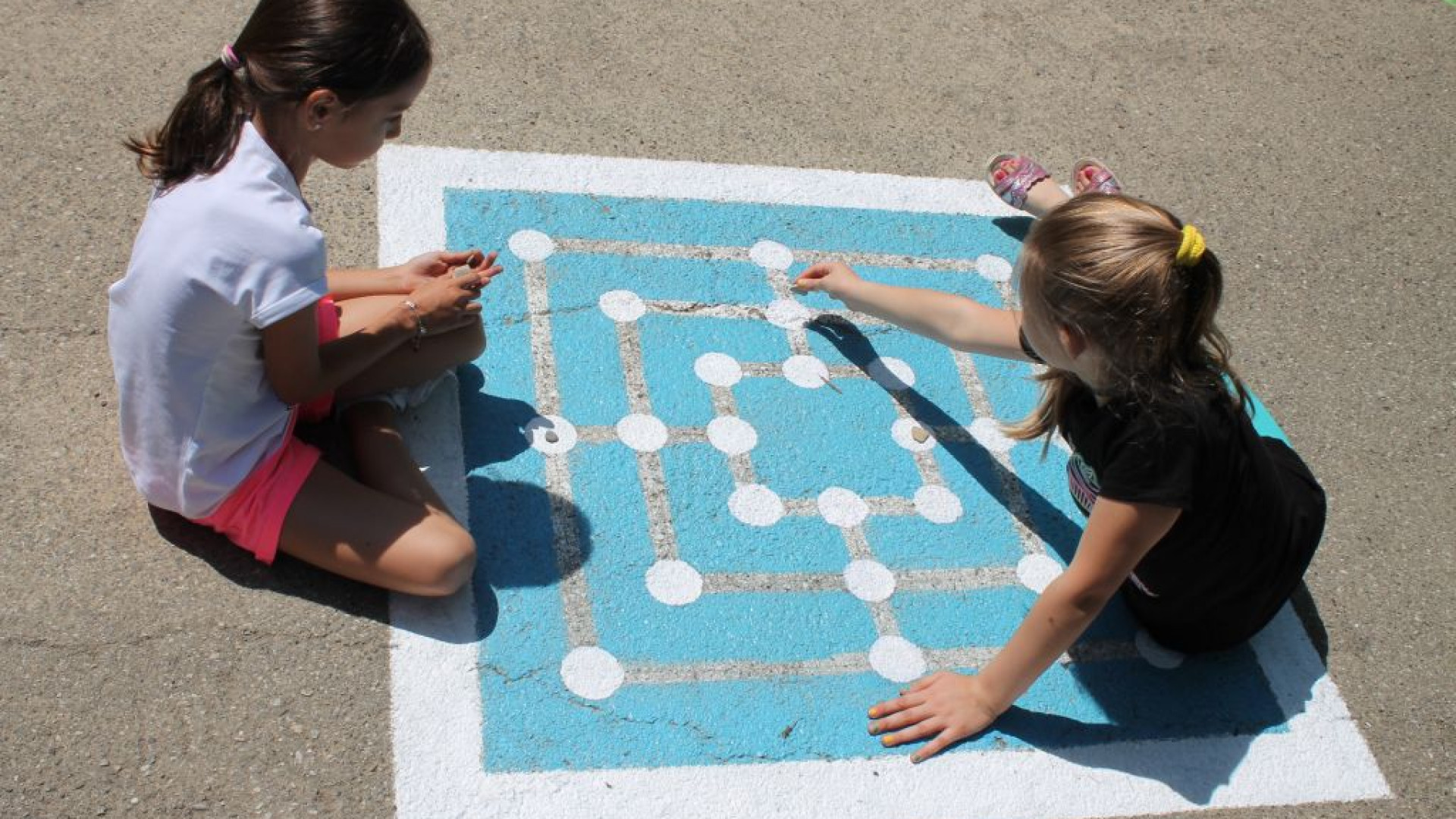 “Liberi di muoversi”, alla Due Giugno inaugurati i giochi da giardino