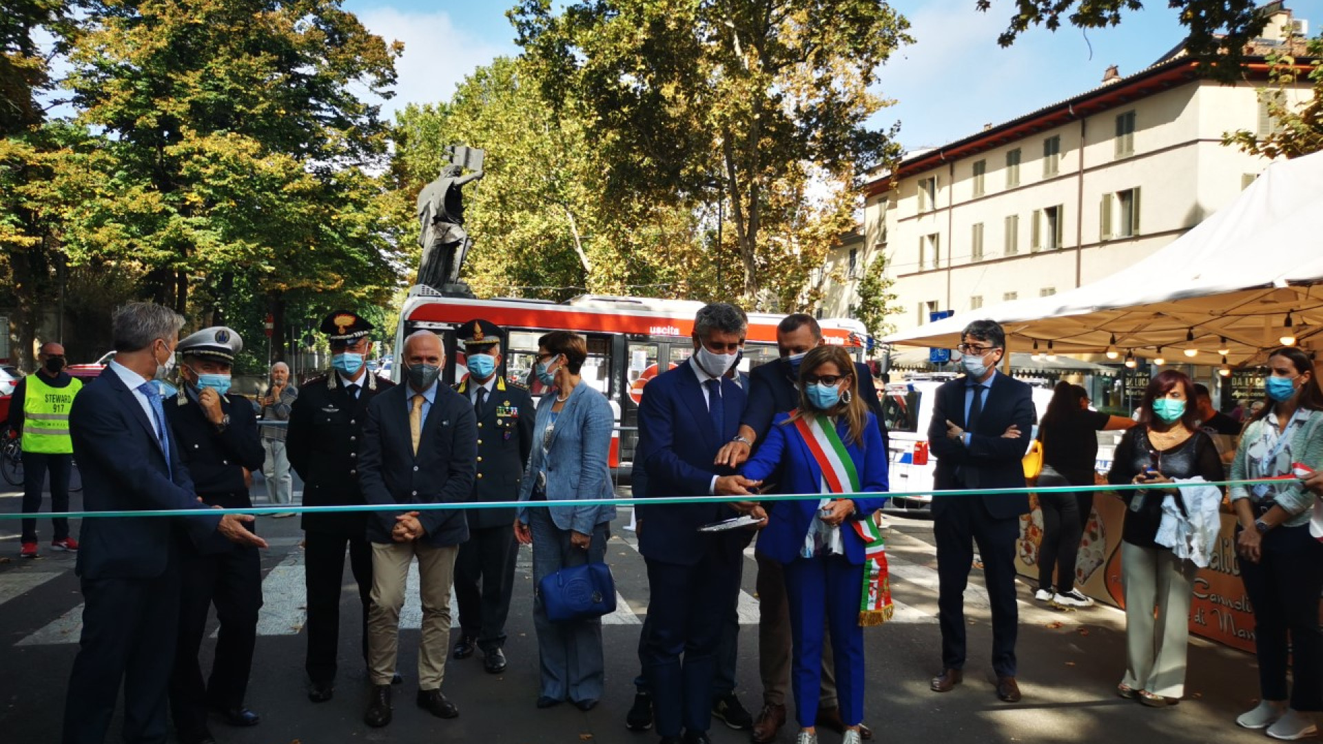 Mercato Europeo al via con 130 bancarelle sul Pubblico Passeggio: "Una rinascita"