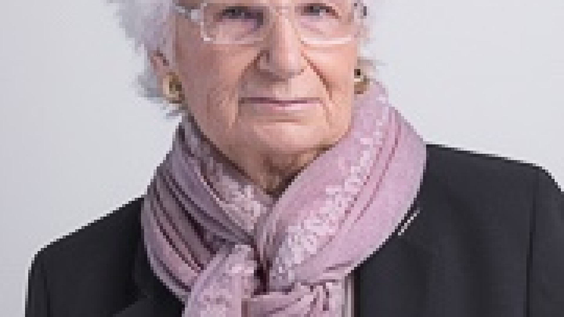 “Assegnare la cittadinanza onoraria di Piacenza a Liliana Segre”