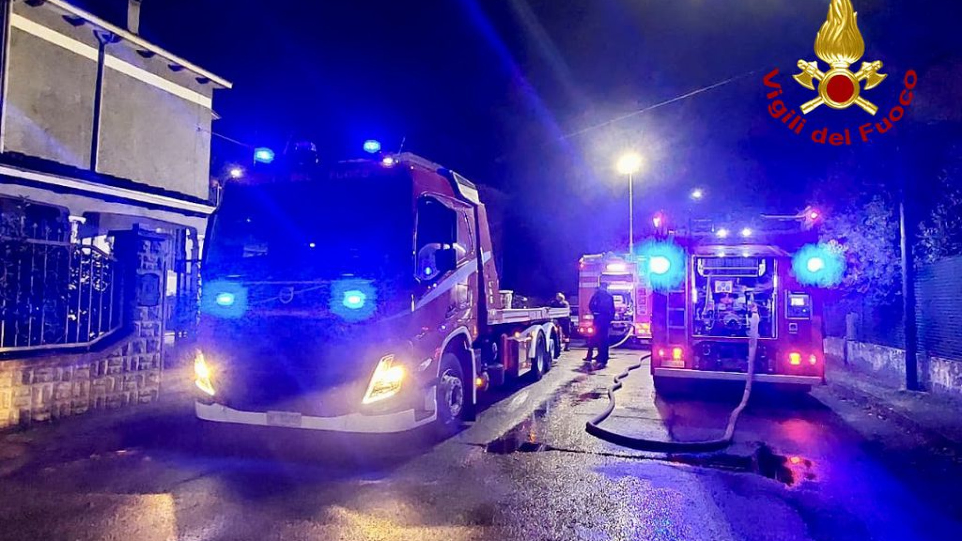 Incendio in un'abitazione a San Giorgio: intervengono i vigili del fuoco, nessun ferito