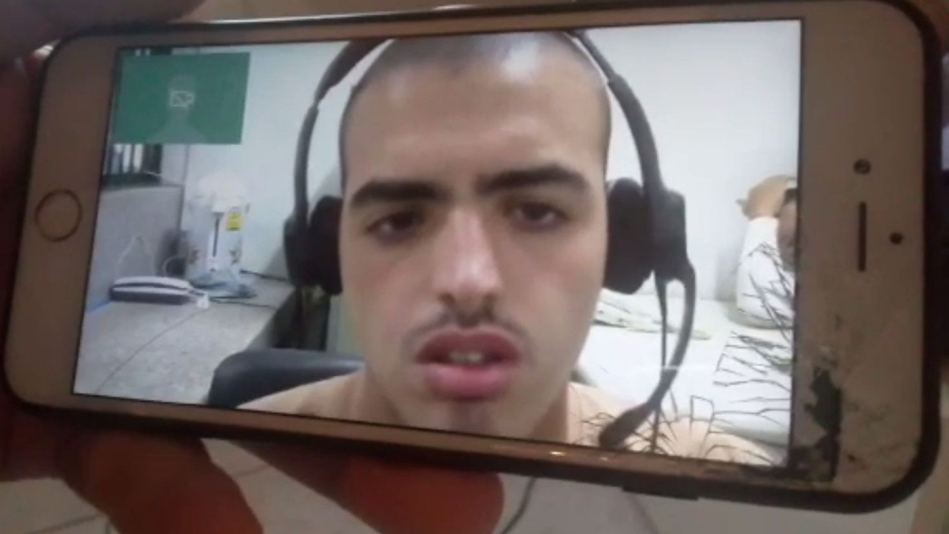 "Non ce la faccio più a stare qui". Disperato appello del giovane in carcere in Thailandia