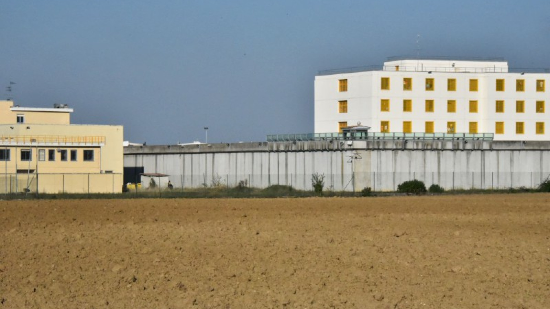 Ferragosto in carcere: "Alle Novate il vero problema è la carenza di agenti"