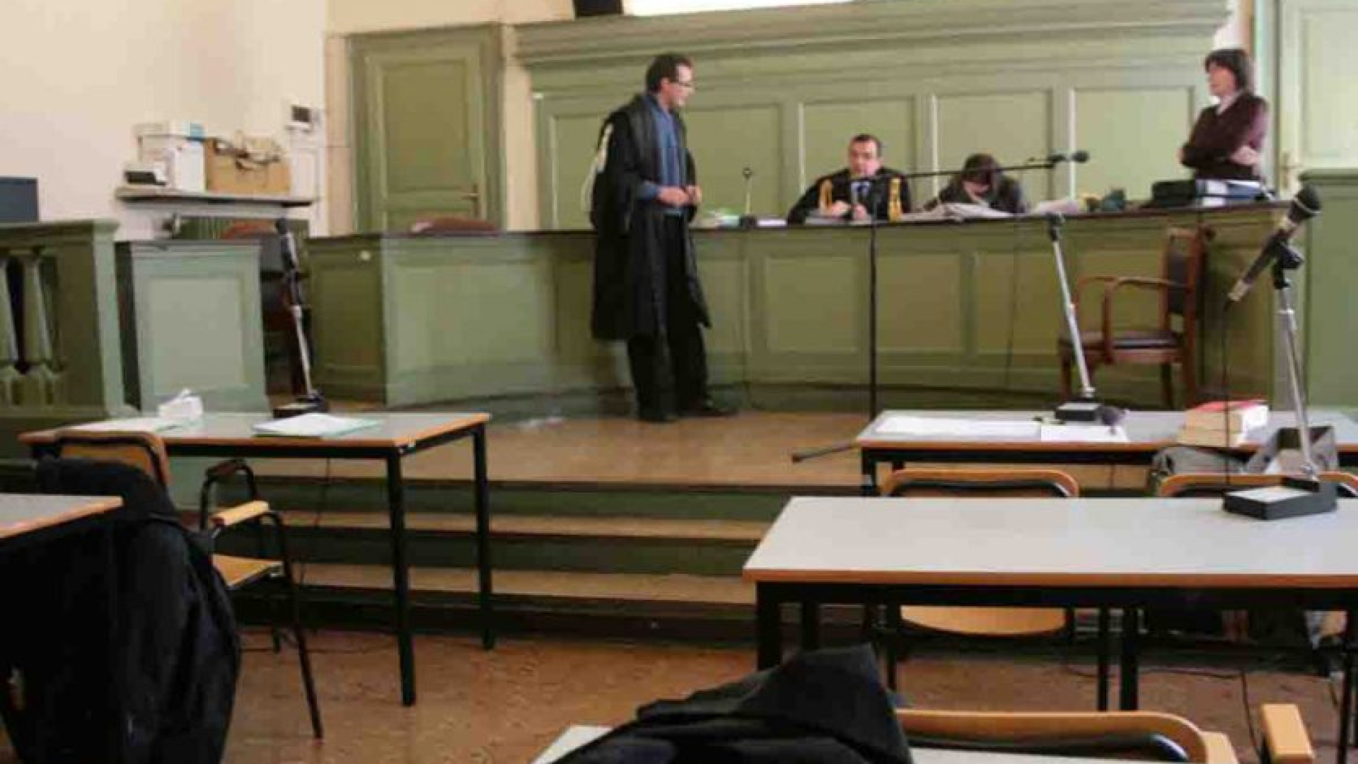 Non pagano l'albergo, sette persone rinviate a giudizio