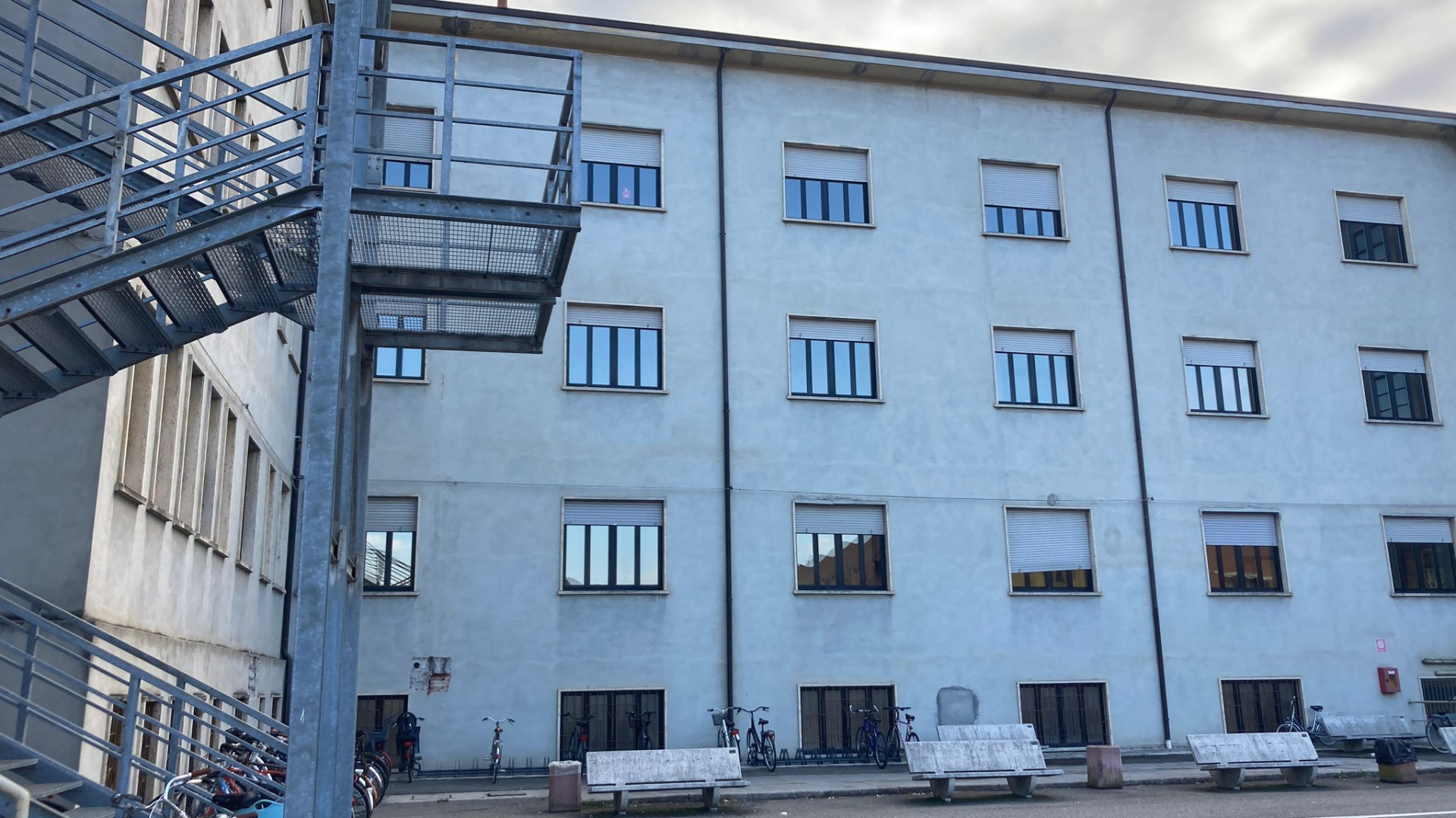 "Aule al freddo, situazione insopportabile": studenti in sciopero al liceo Colombini