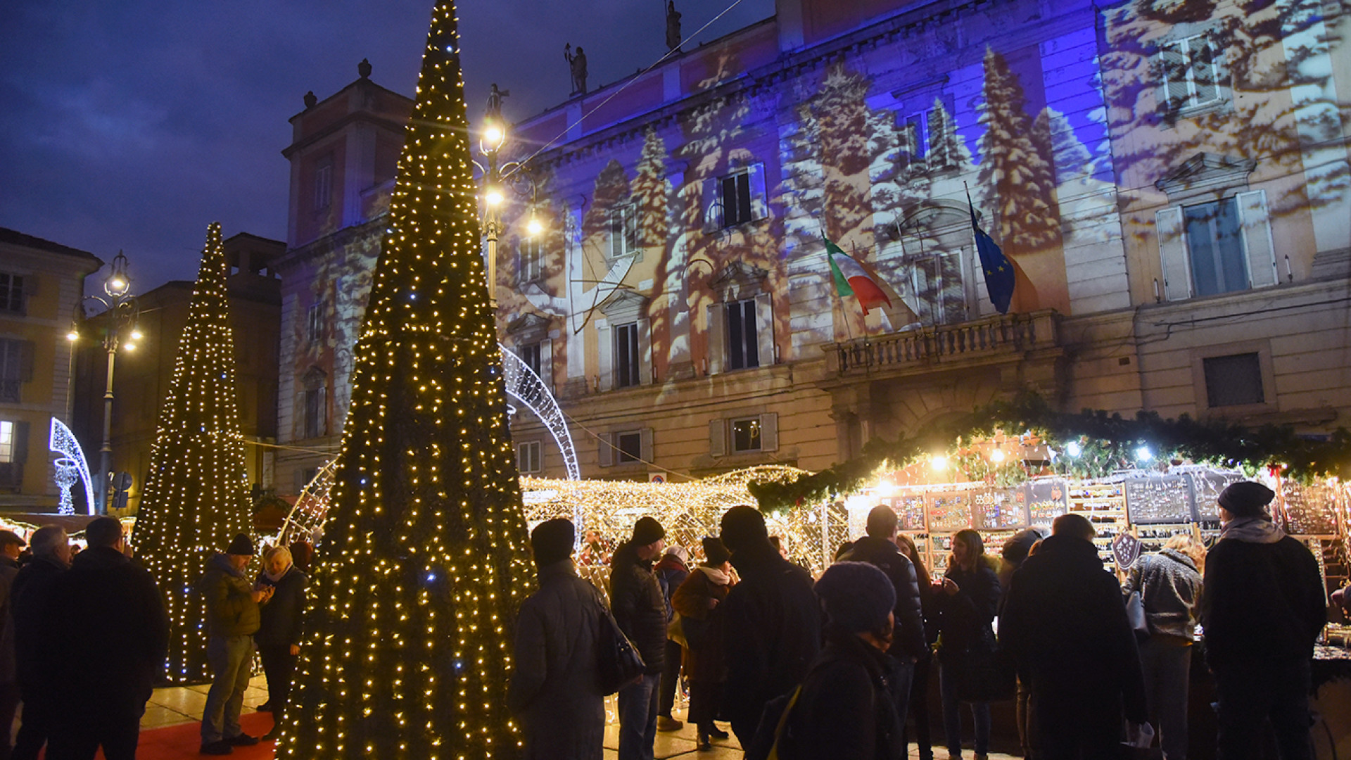 Veglione di Capodanno, festa in piazza. Tutti gli appuntamenti fino alla Epifania