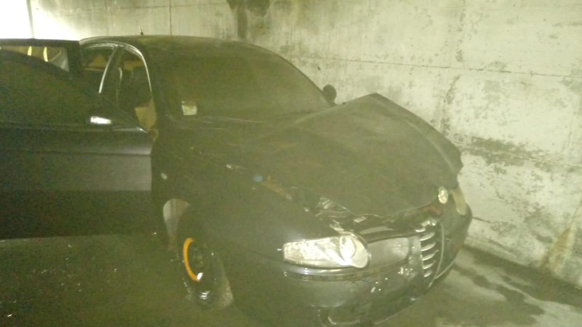 Auto data alle fiamme in un sotterraneo di via Radini Tedeschi: si ipotizza la natura dolosa del rogo