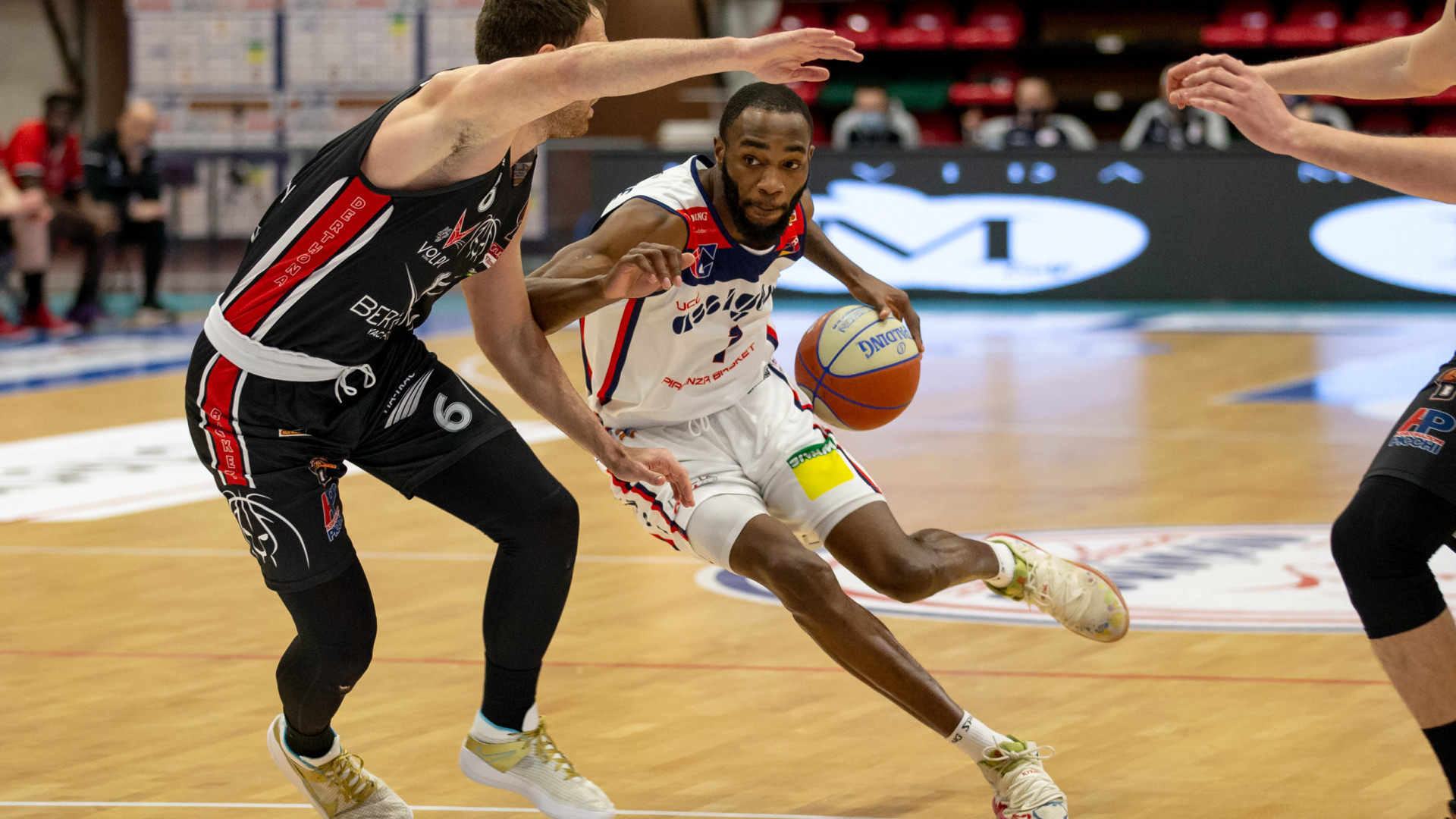 Niente impresa, l'Assigeco si inchina alla super capolista Tortona. FOTO