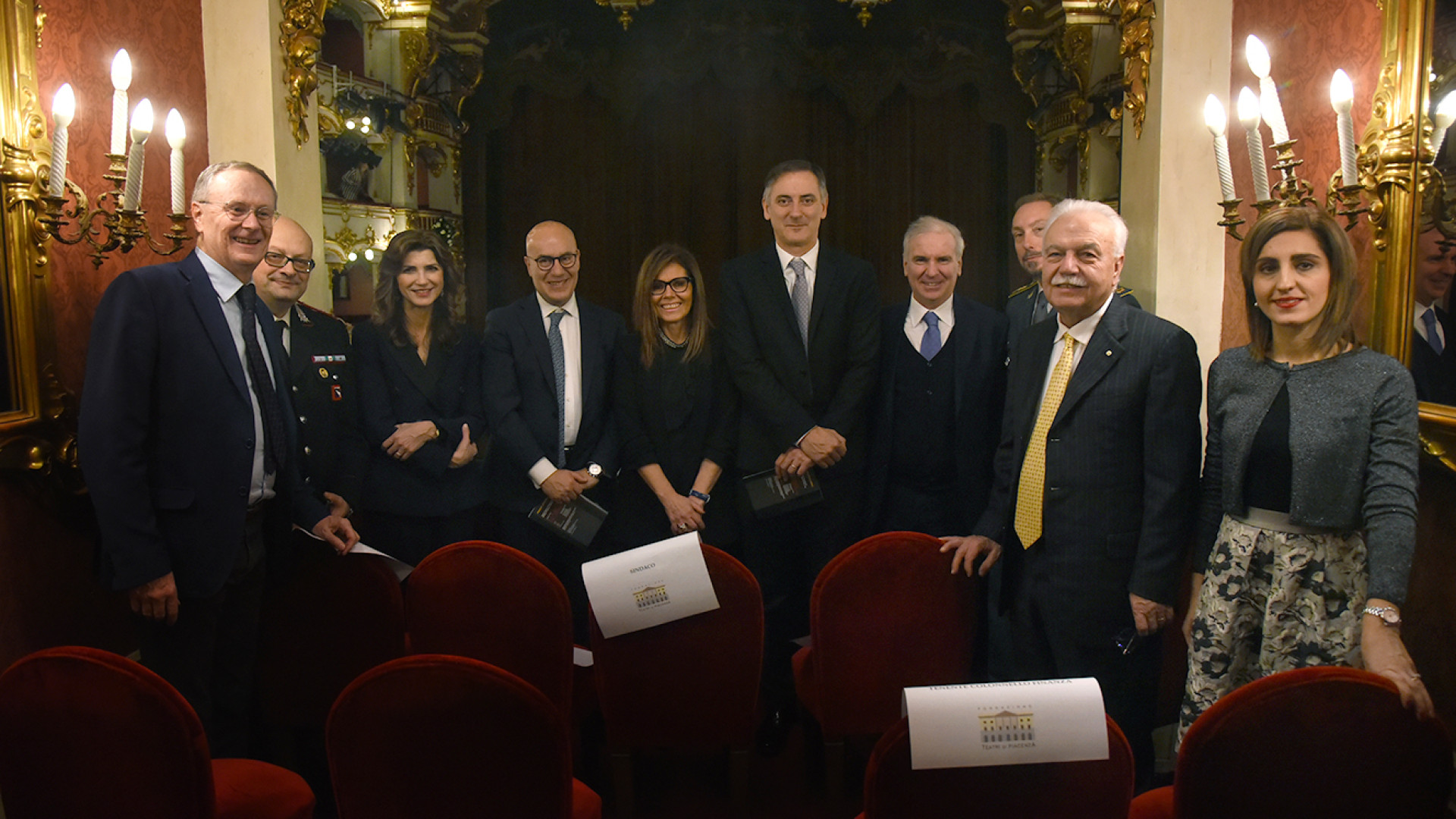 Lirica, piace la Traviata anni Cinquanta di Leo Nucci. Applausi calorosi
