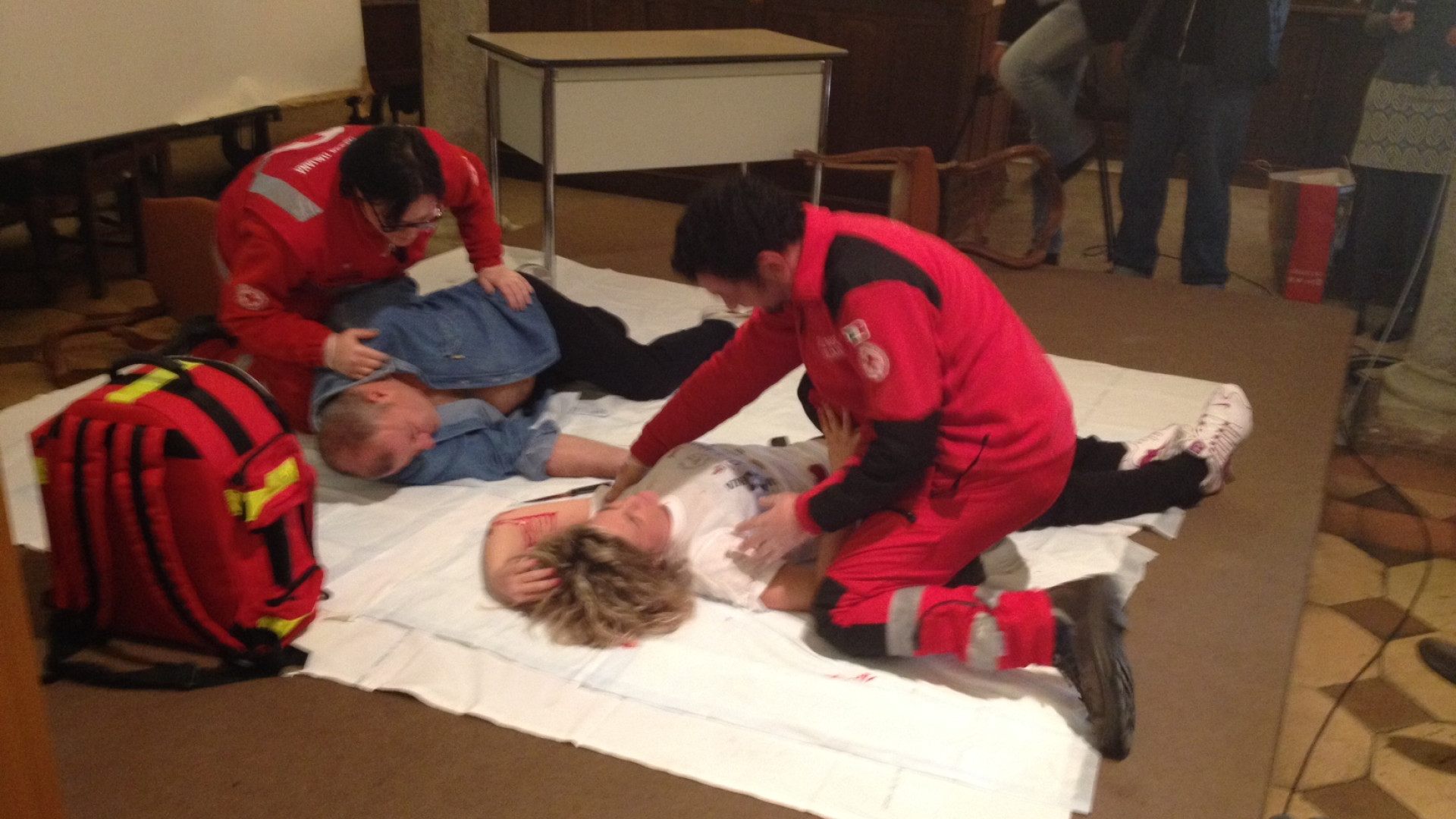 Soccorritori a lezione per evitare di compromettere la scena di un crimine