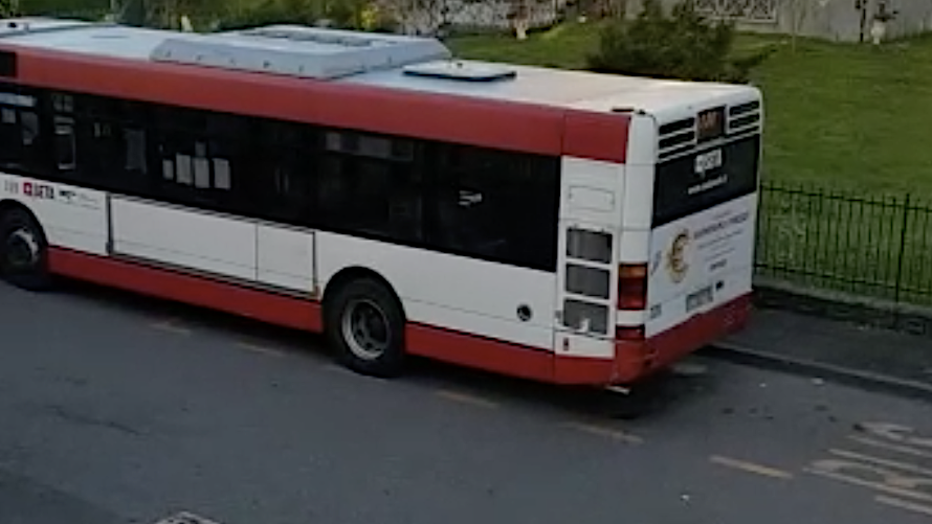 "Autobus fermi al Capitolo con il motore acceso". Seta convoca gli autisti