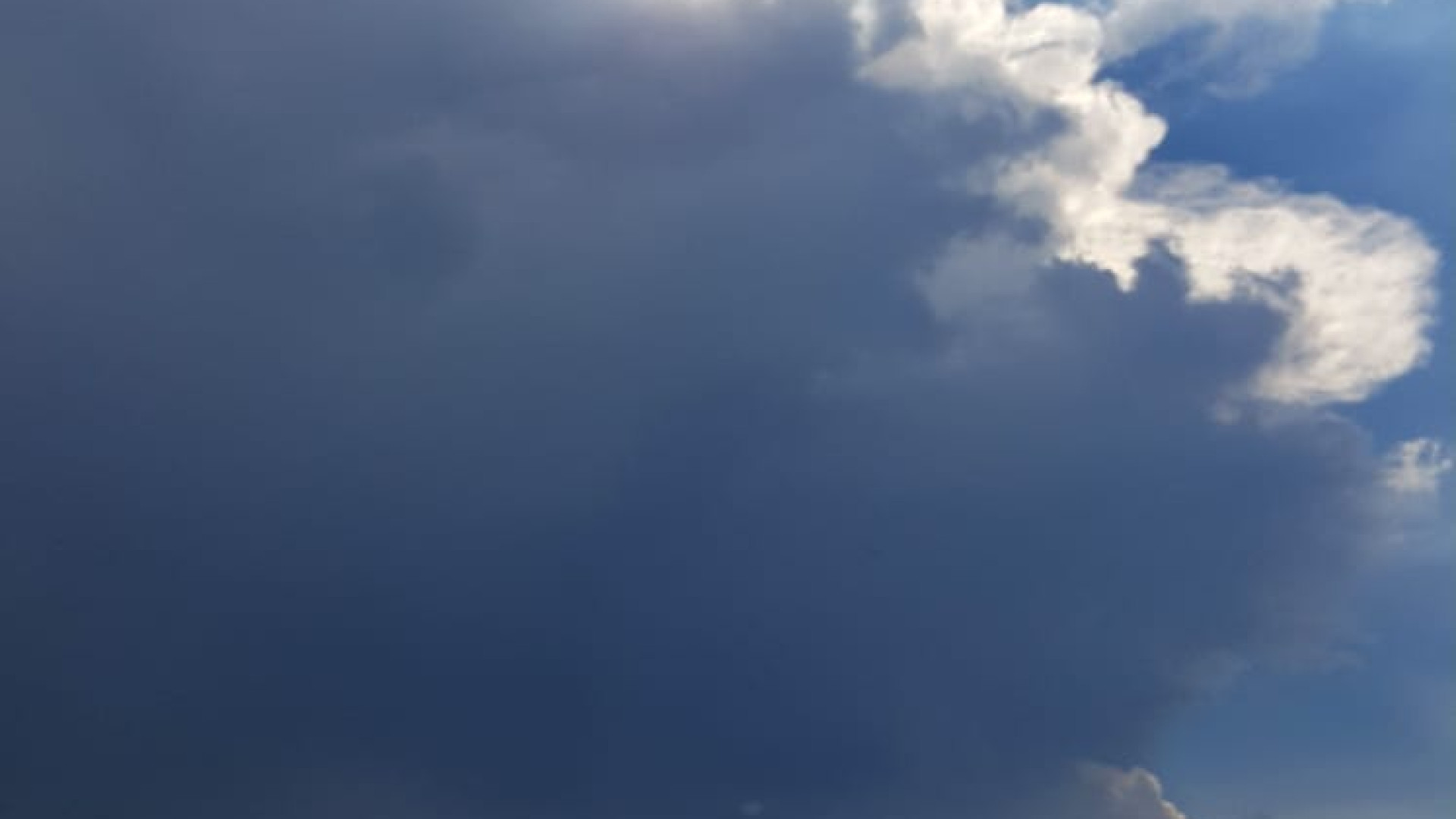 Temporali in arrivo, allerta meteo per frane e piene dei fiumi