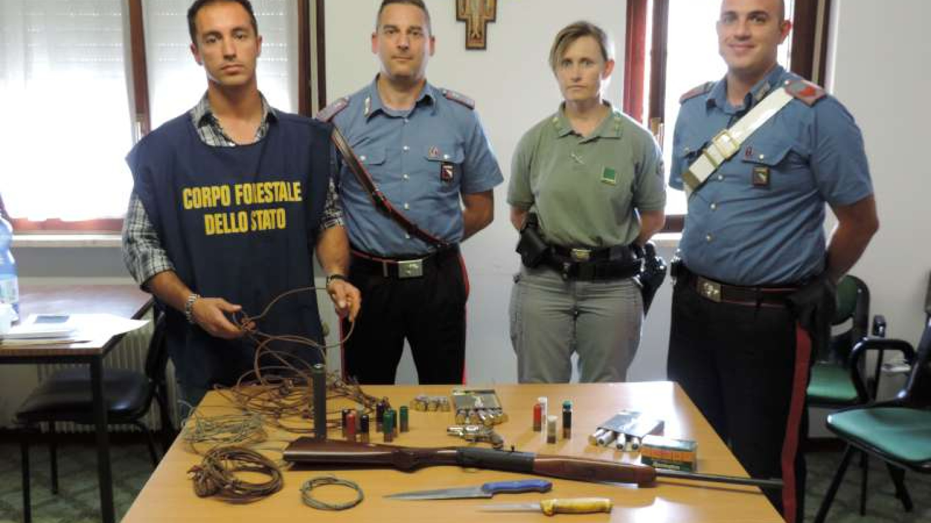 Gossolengo, denunciati due bracconieri. In casa lacci e armi