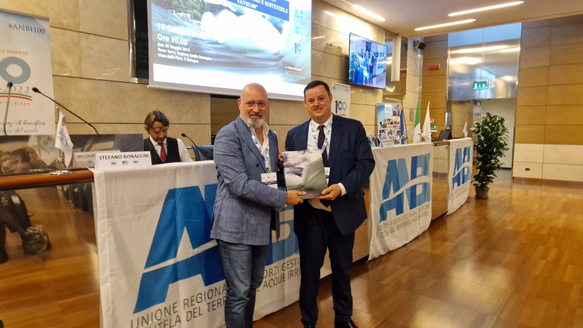 Bonifica: "Investire sull’acqua e contenere la spesa record dei Consorzi per l’energia"