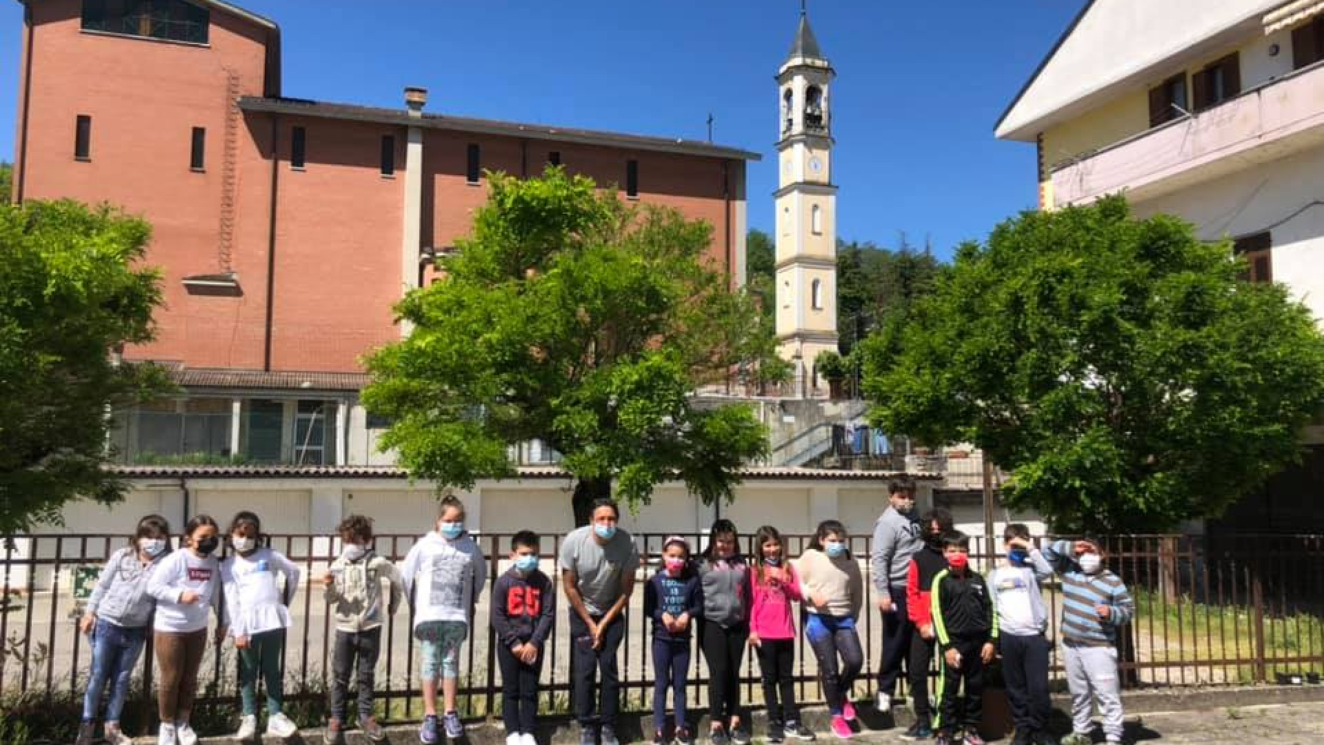 Saranno i bambini del paese ad inaugurare la stagione estiva alla piscina di Perino