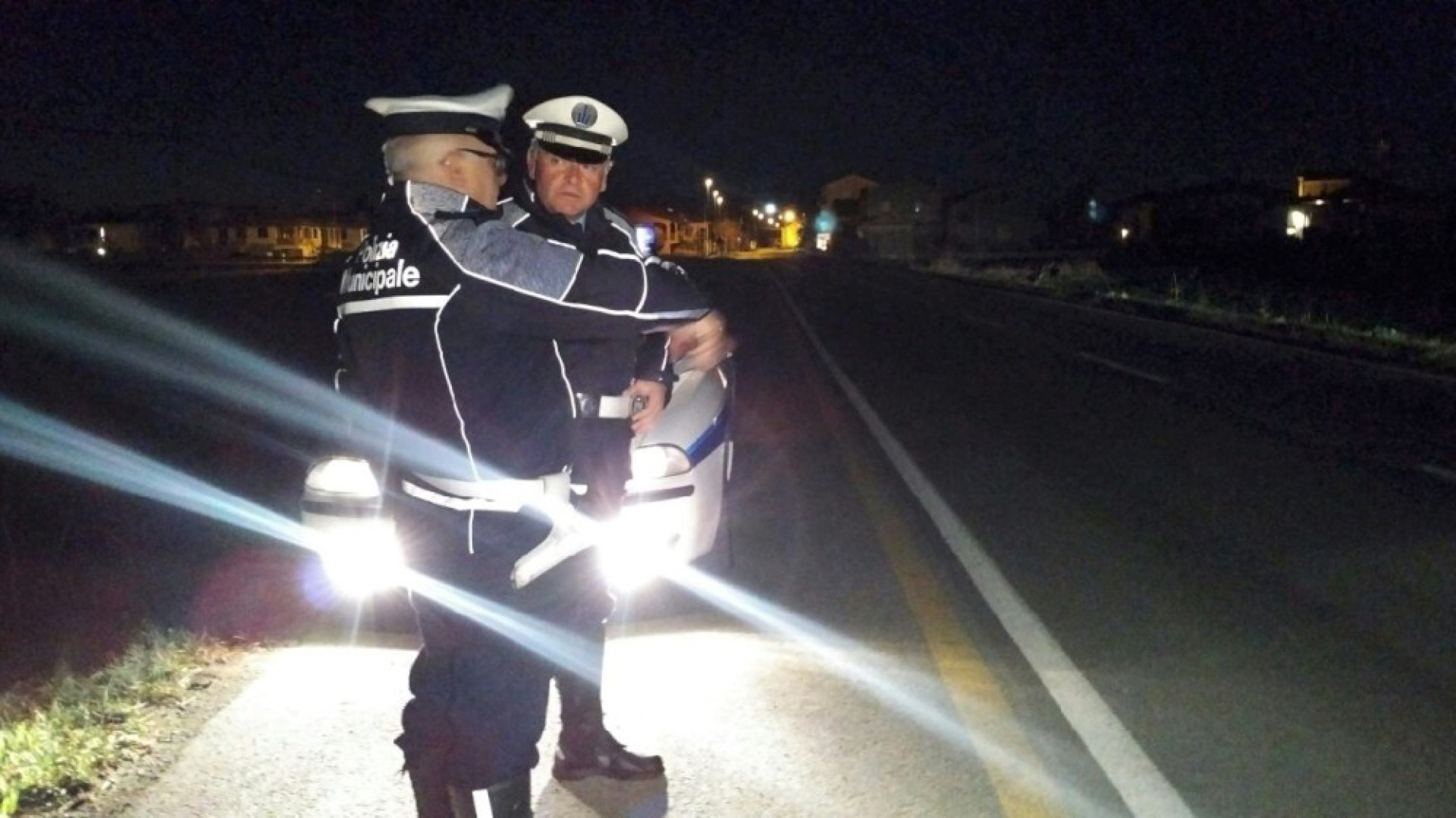 Indagini flash della polizia municipale, individuato il pirata della strada di Calendasco